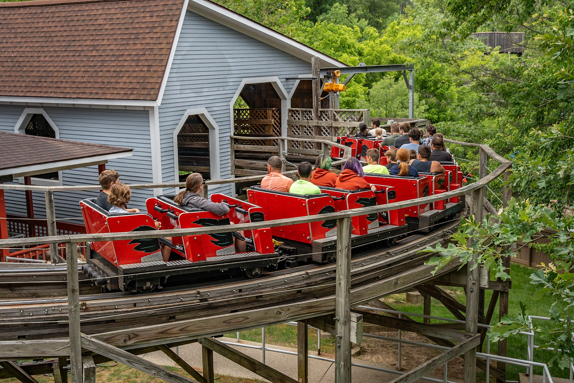 Photo by Jon Roost (www.jonroostphotos.com)