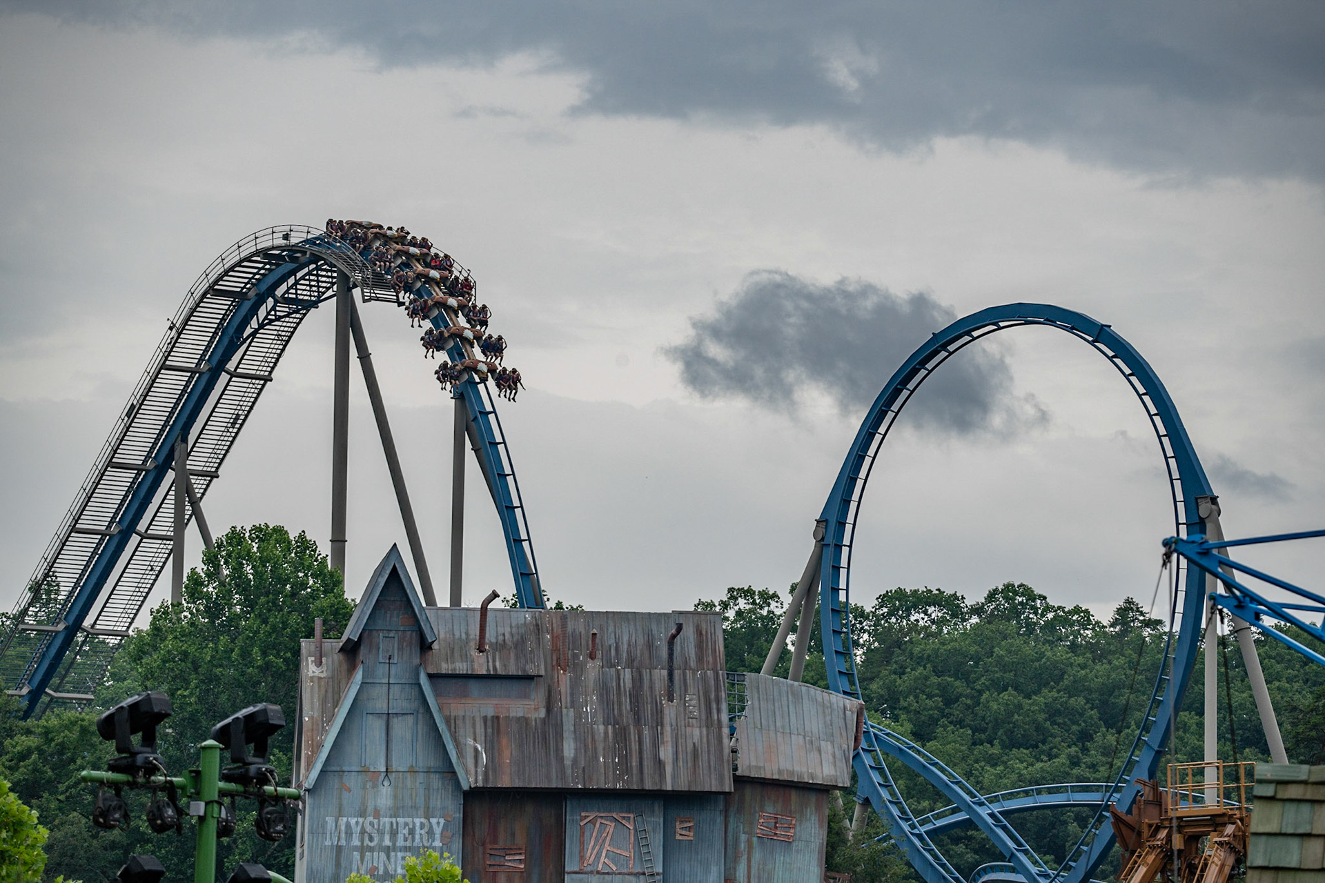 Photo by Jon Roost (www.jonroostphotos.com)