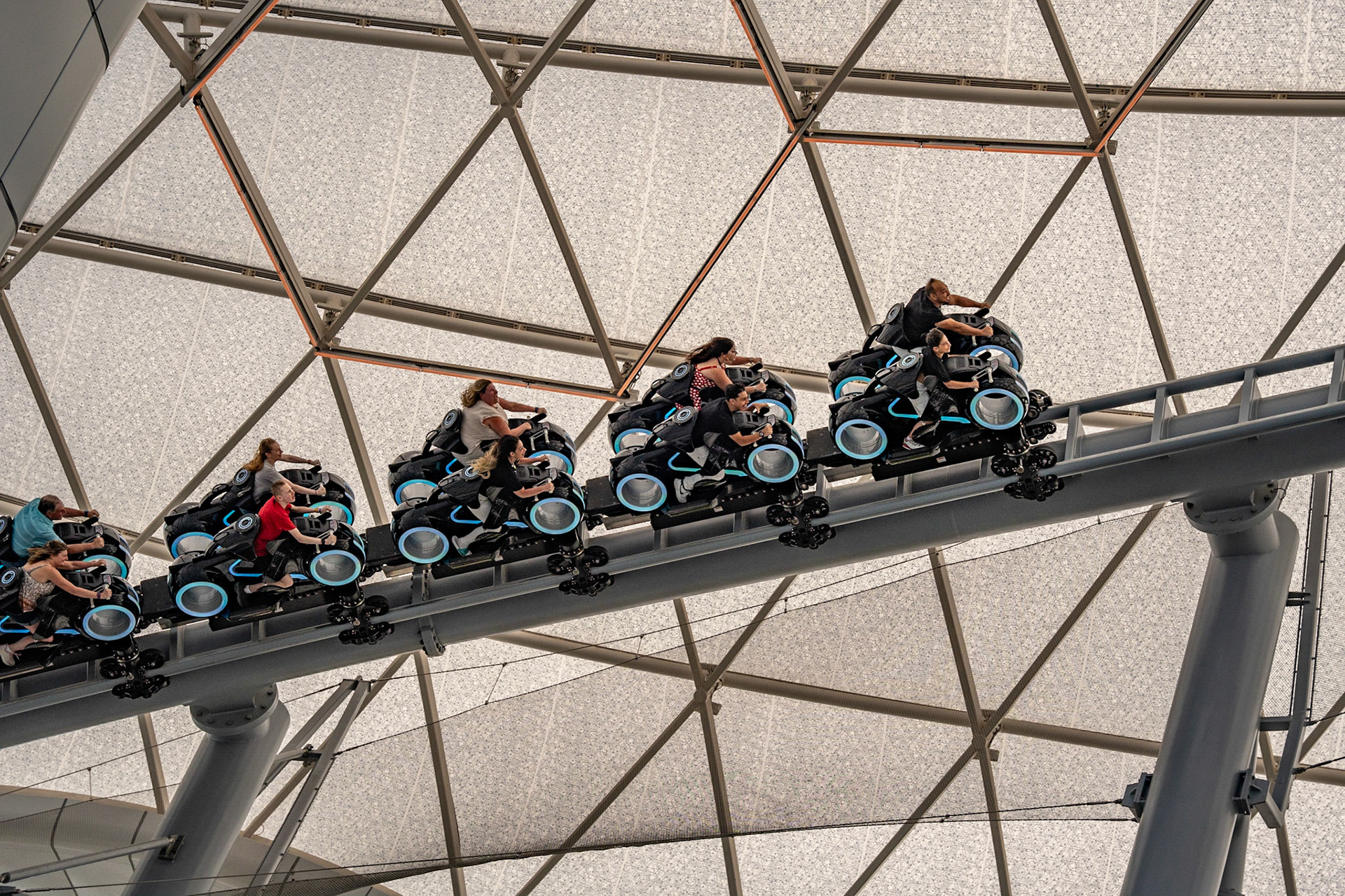 Photo by Jon Roost (www.jonroostphotos.com)