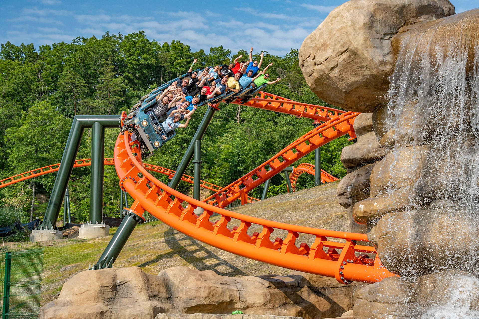 Photo by Jon Roost (www.jonroostphotos.com)