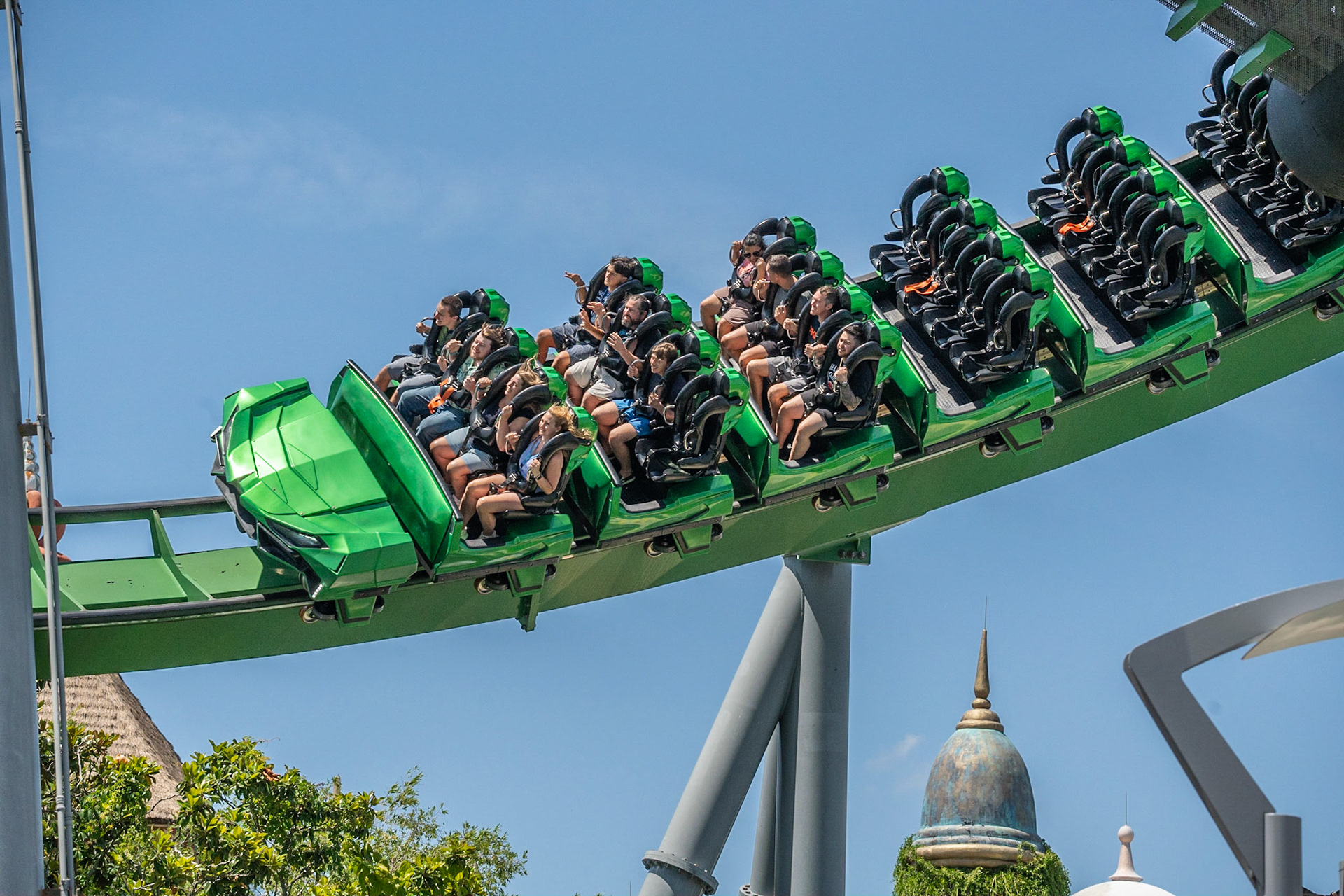 Photo by Jon Roost (www.jonroostphotos.com)