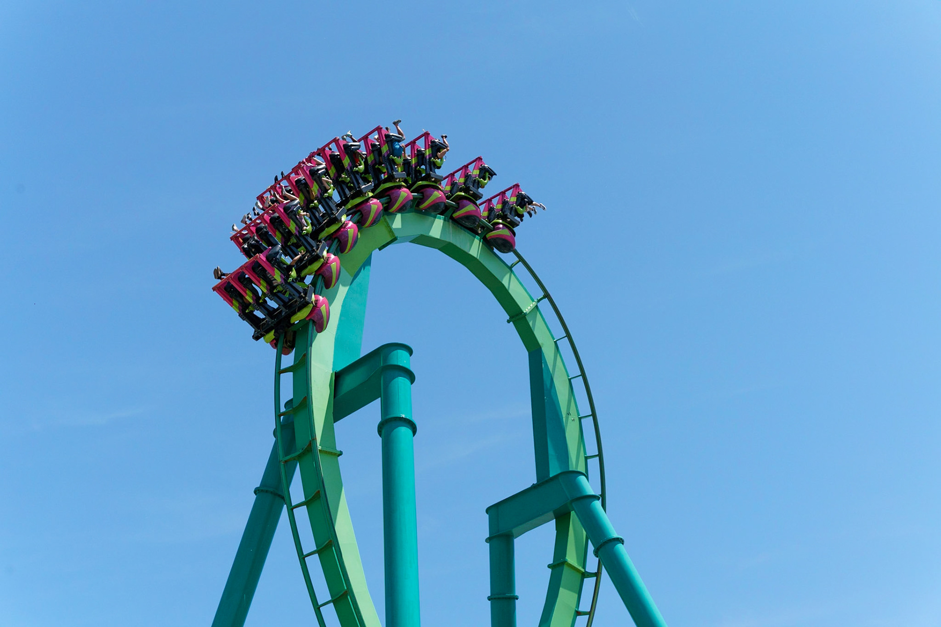 Photo by Jon Roost (www.jonroostphotos.com)