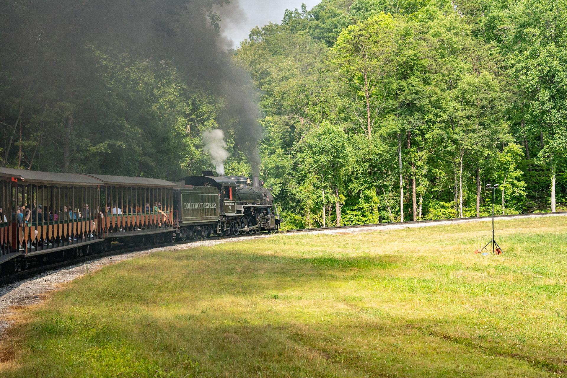 Photo by Jon Roost (www.jonroostphotos.com)