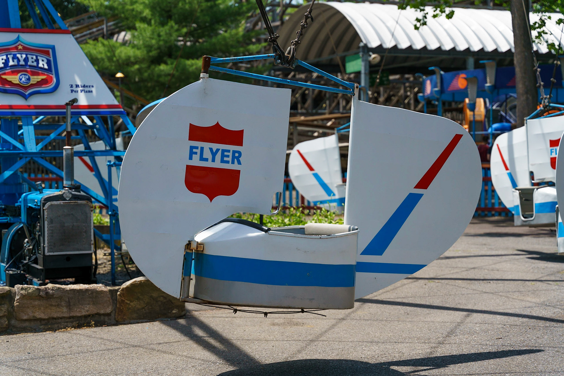 Photo by Jon Roost (www.jonroostphotos.com)