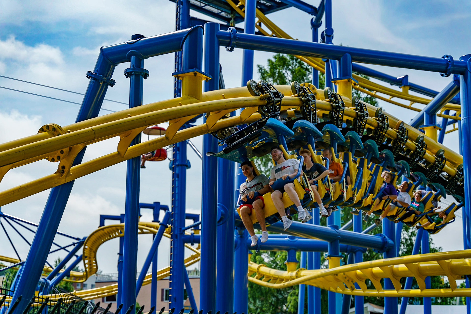 Photo by Jon Roost (www.jonroostphotos.com)