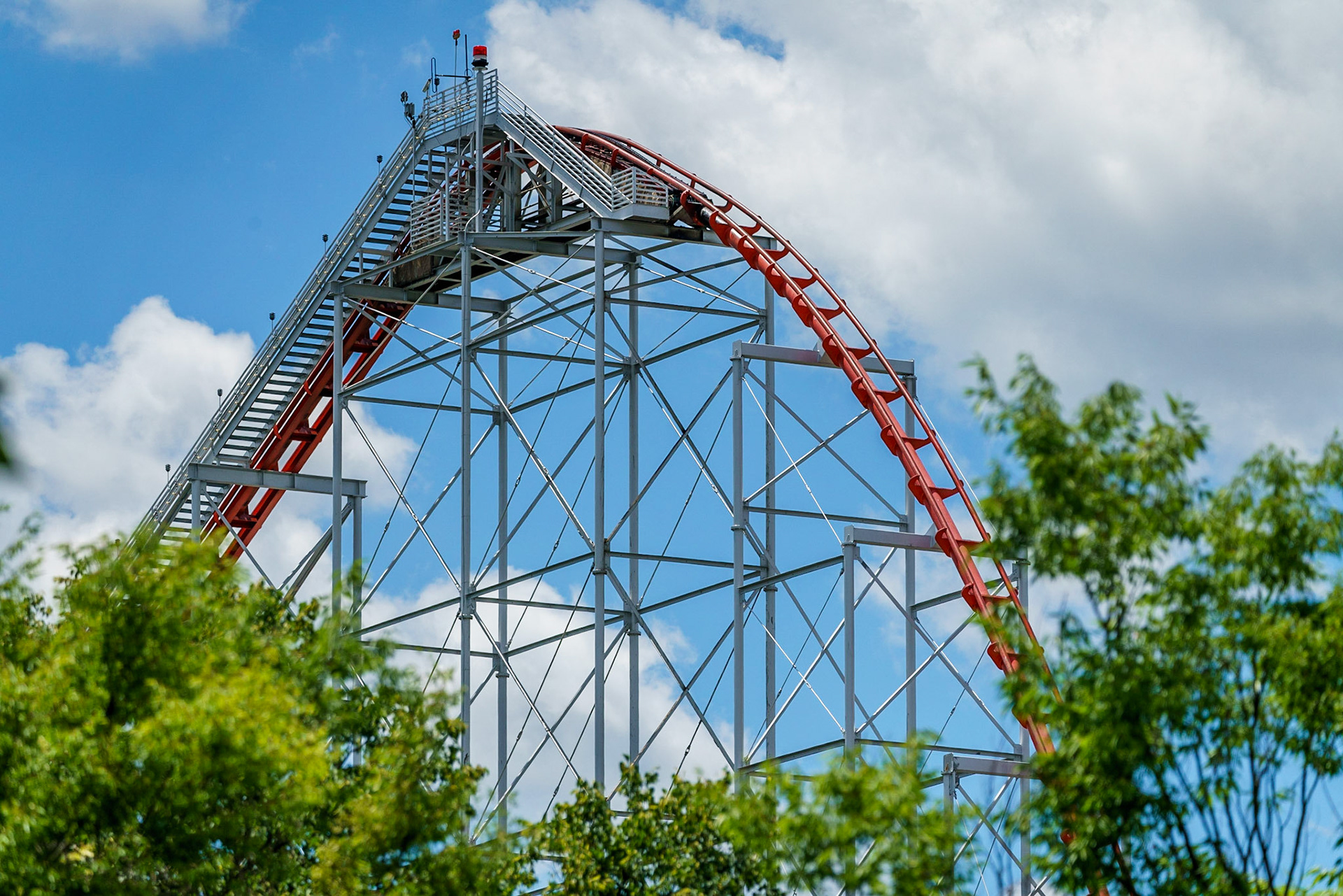 Photo by Jon Roost (www.jonroostphotos.com)