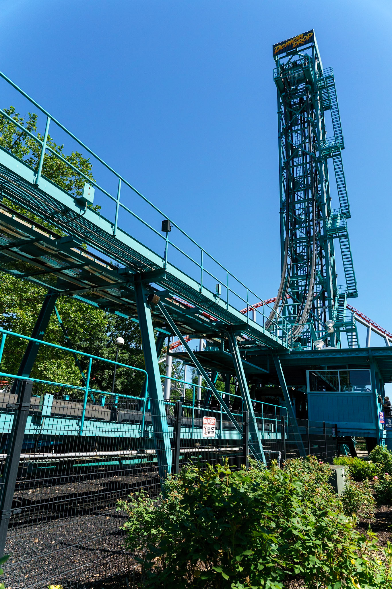 Photo by Jon Roost (www.jonroostphotos.com)