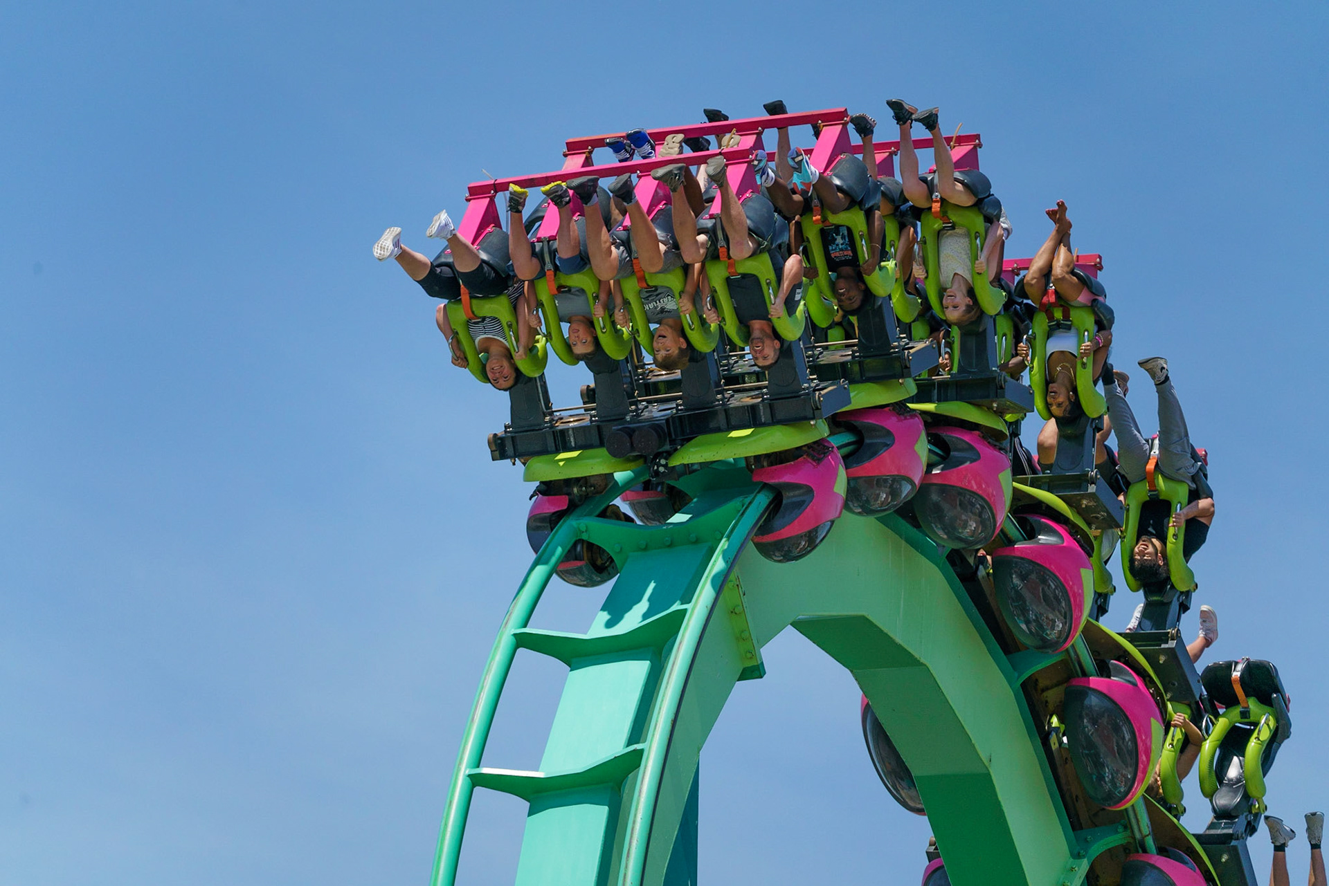 Photo by Jon Roost (www.jonroostphotos.com)