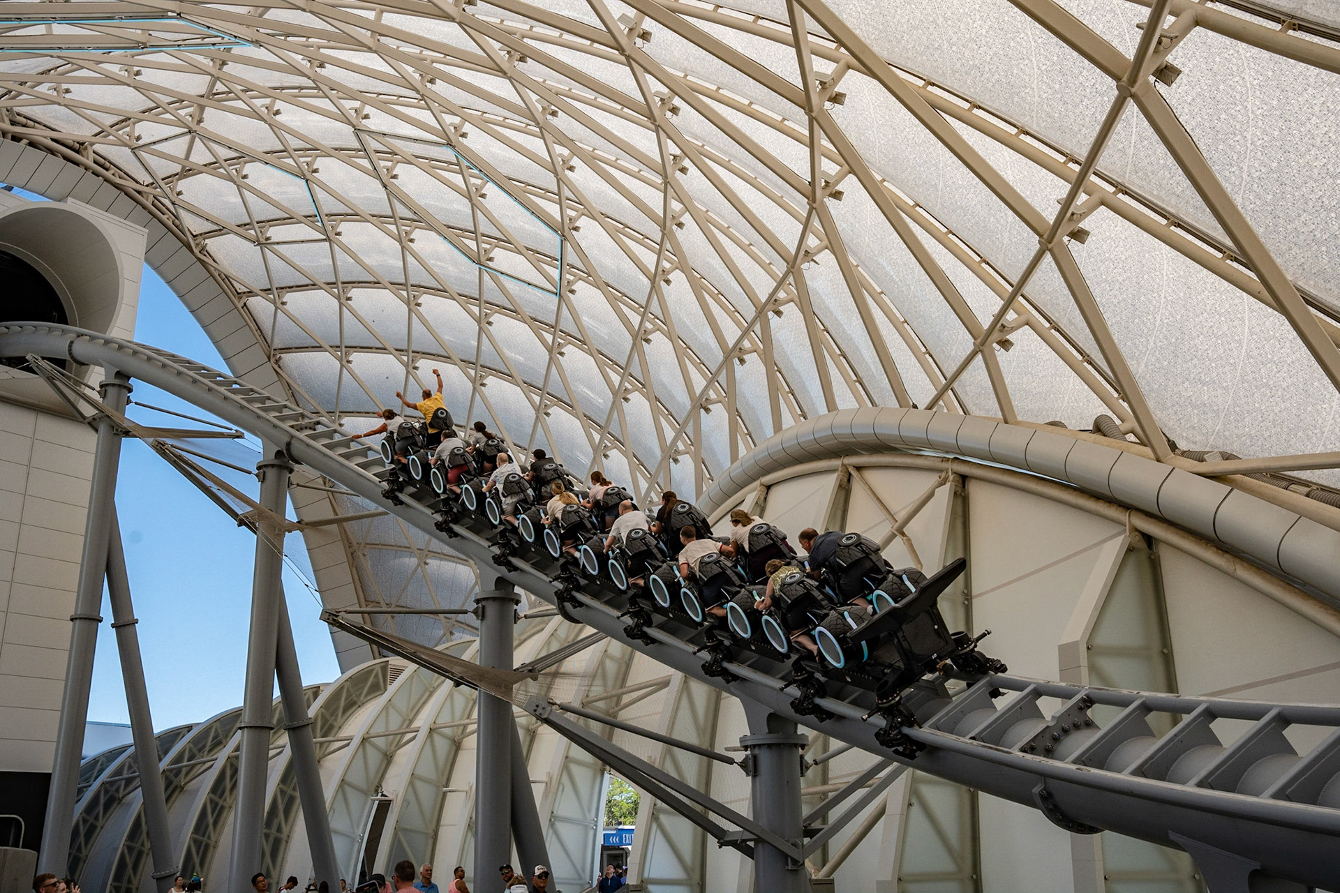 Photo by Jon Roost (www.jonroostphotos.com)