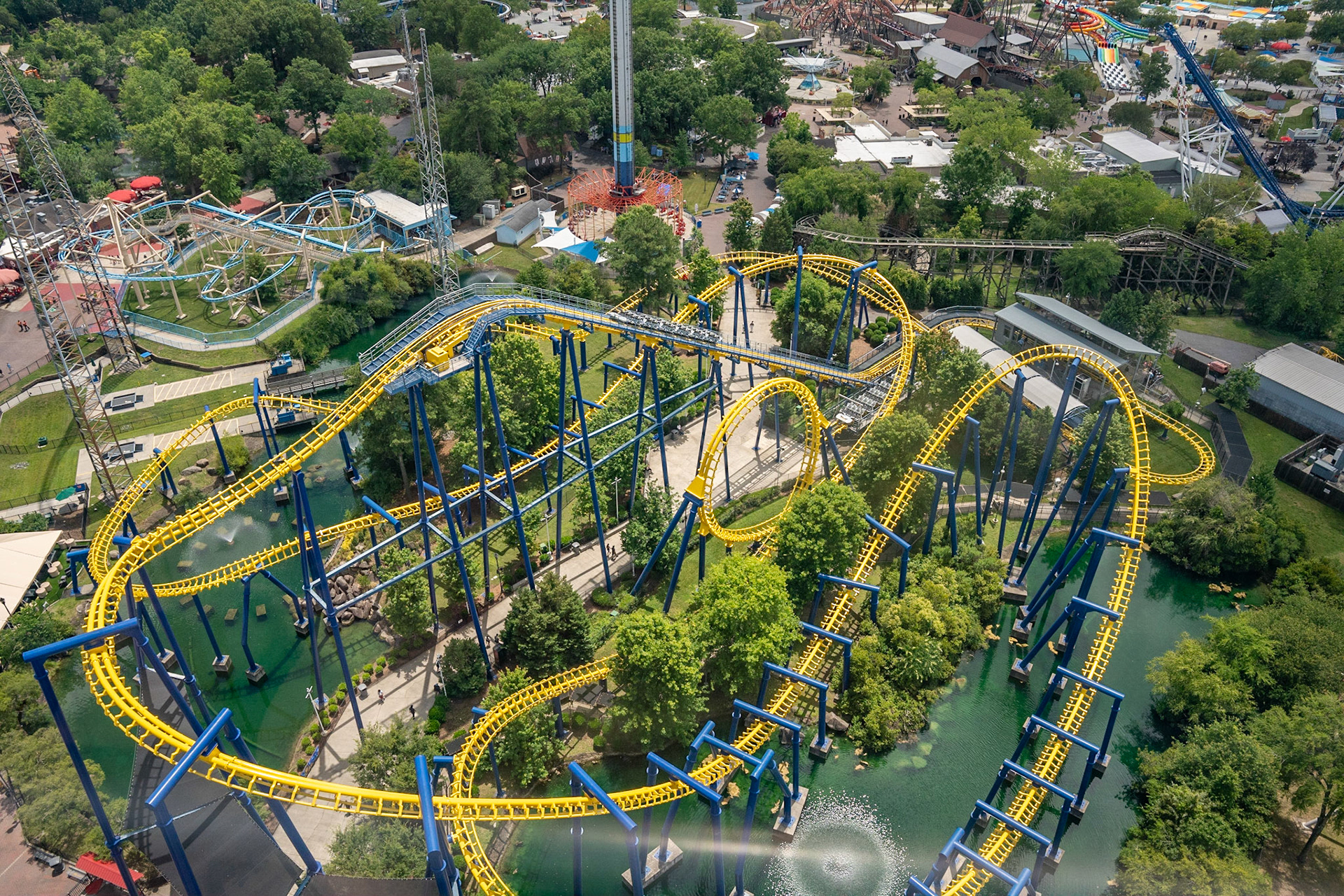 Photo by Jon Roost (www.jonroostphotos.com)