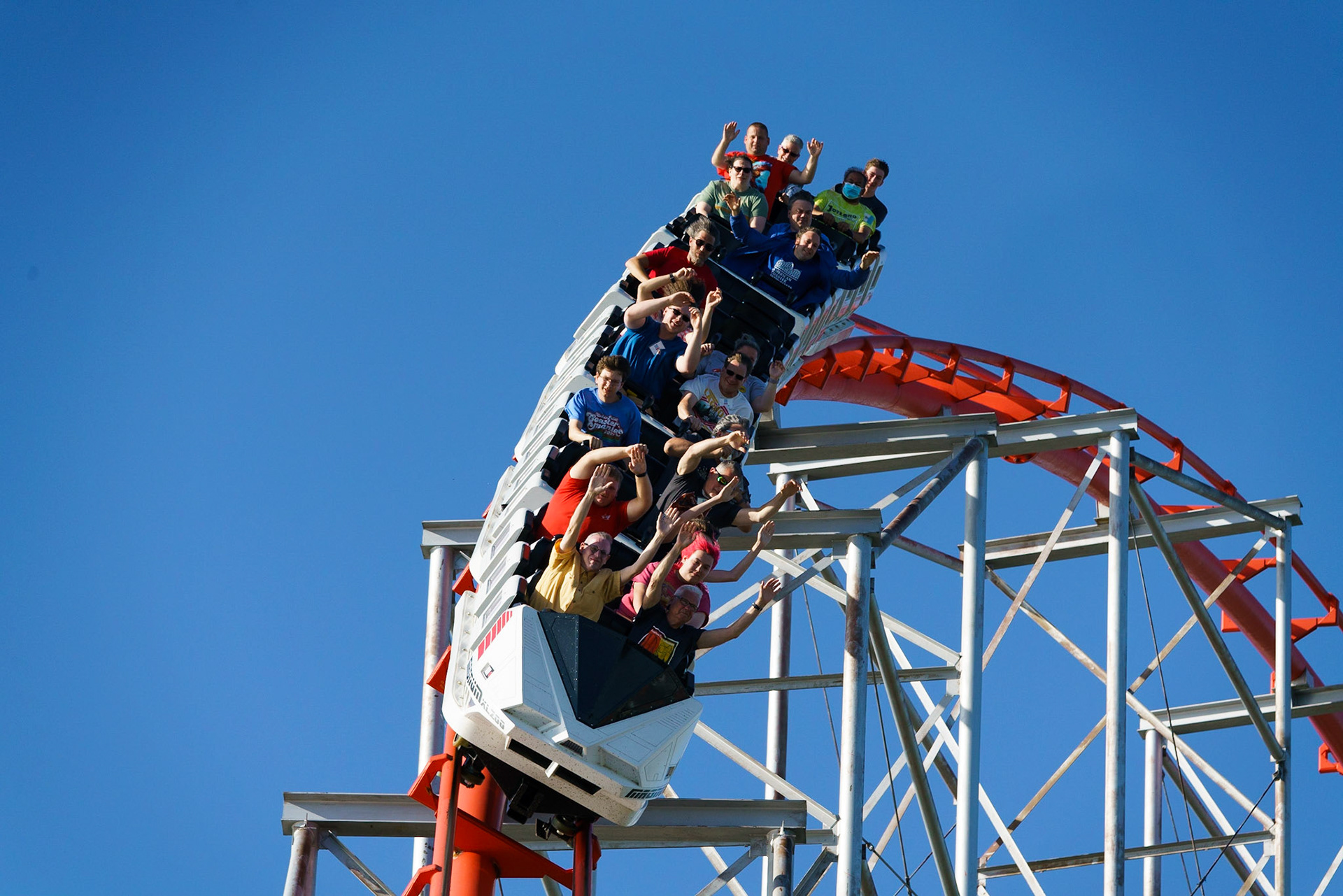 Photo by Jon Roost (www.jonroostphotos.com)