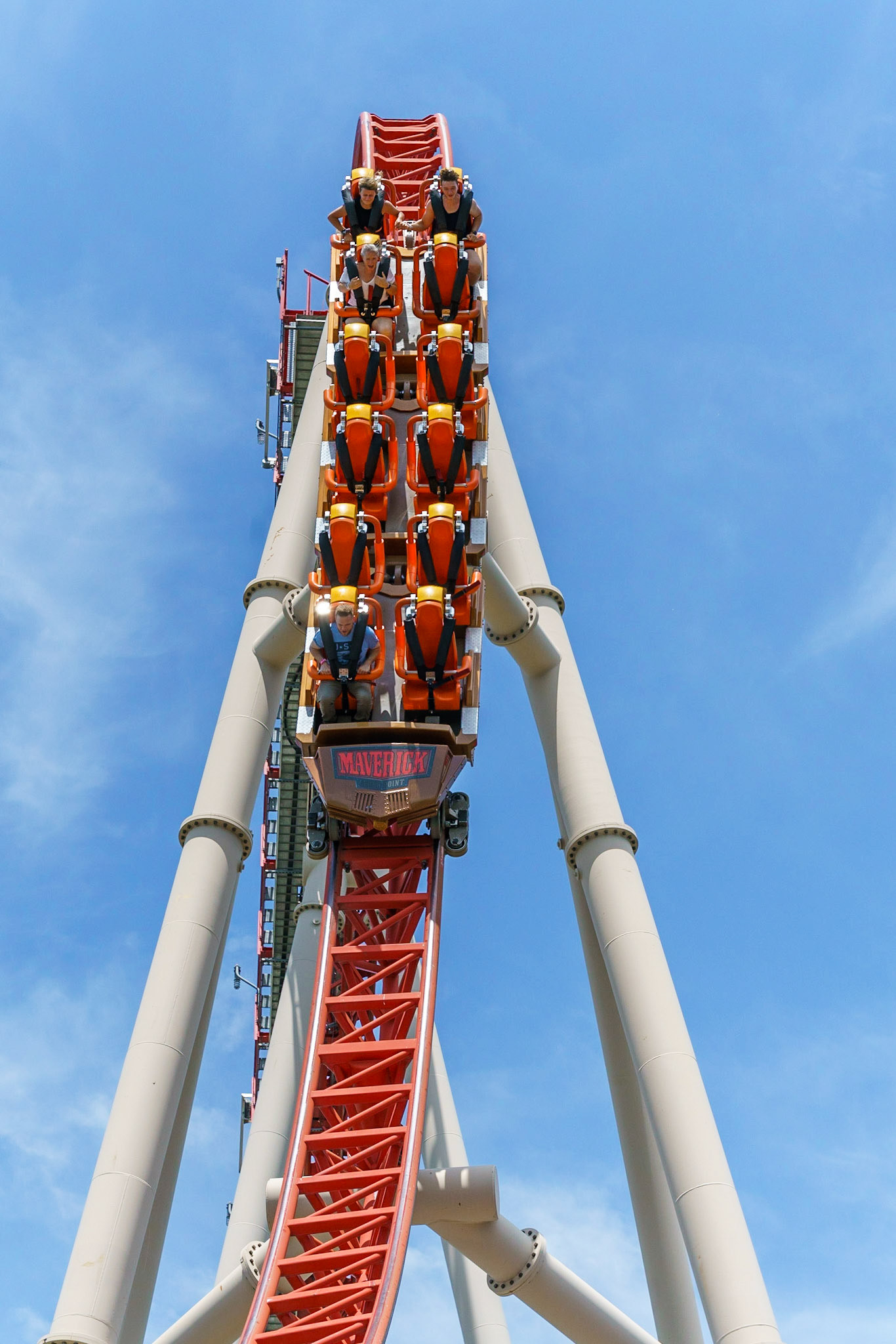 Photo by Jon Roost (www.jonroostphotos.com)