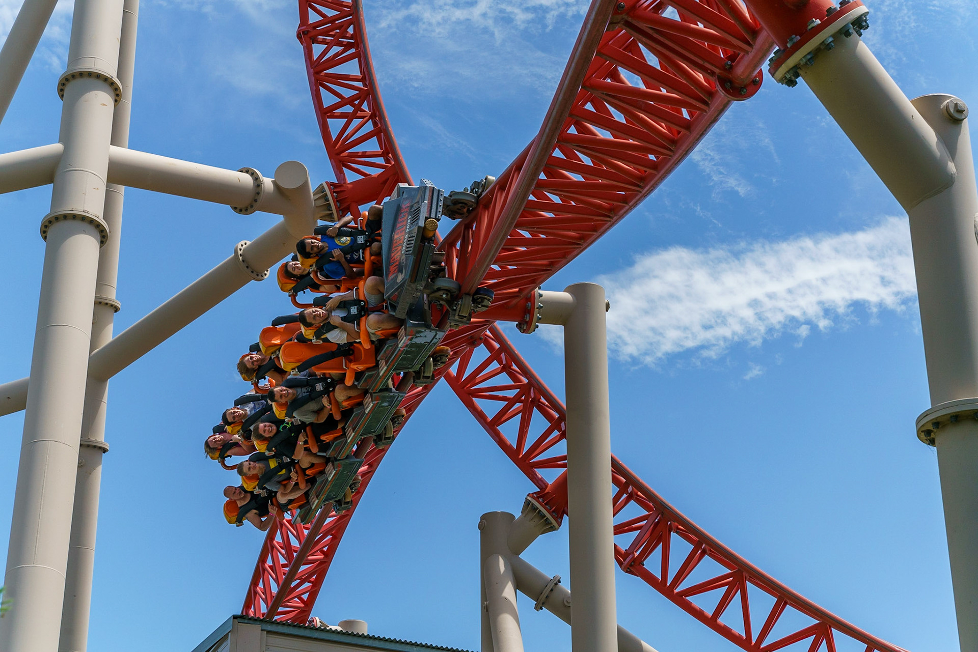 Photo by Jon Roost (www.jonroostphotos.com)