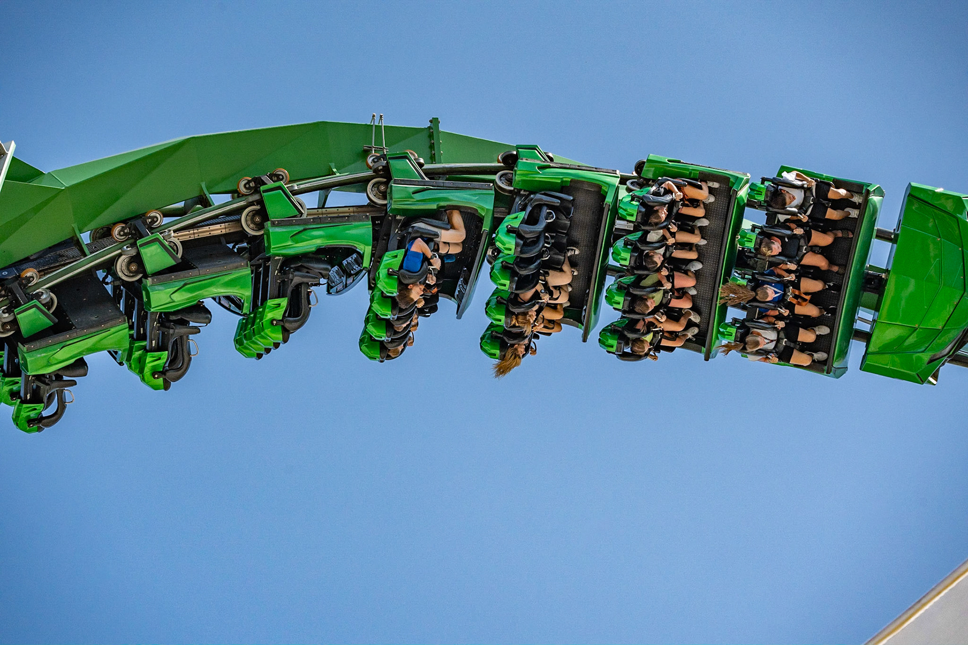 Photo by Jon Roost (www.jonroostphotos.com)