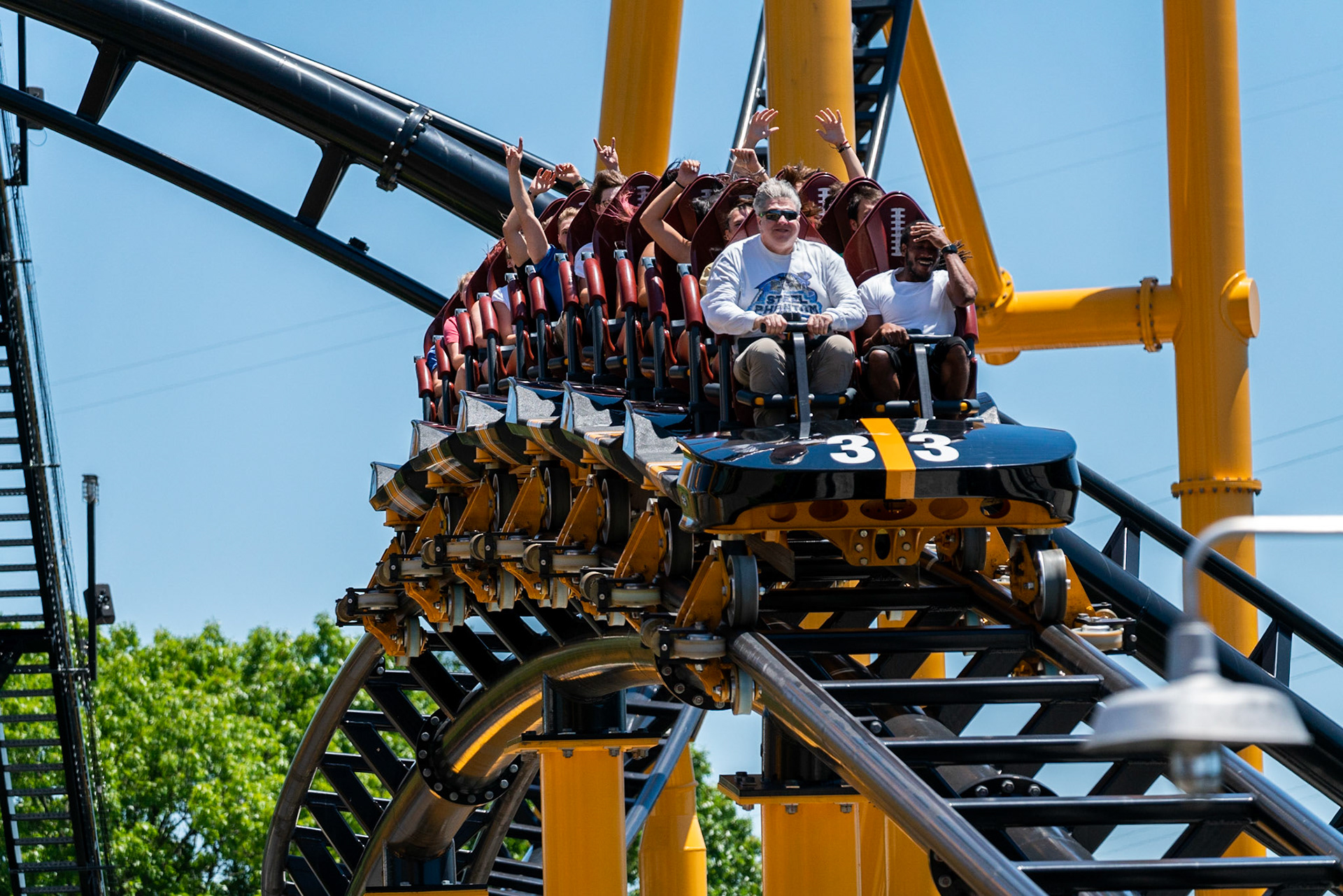 Photo by Jon Roost (www.jonroostphotos.com)