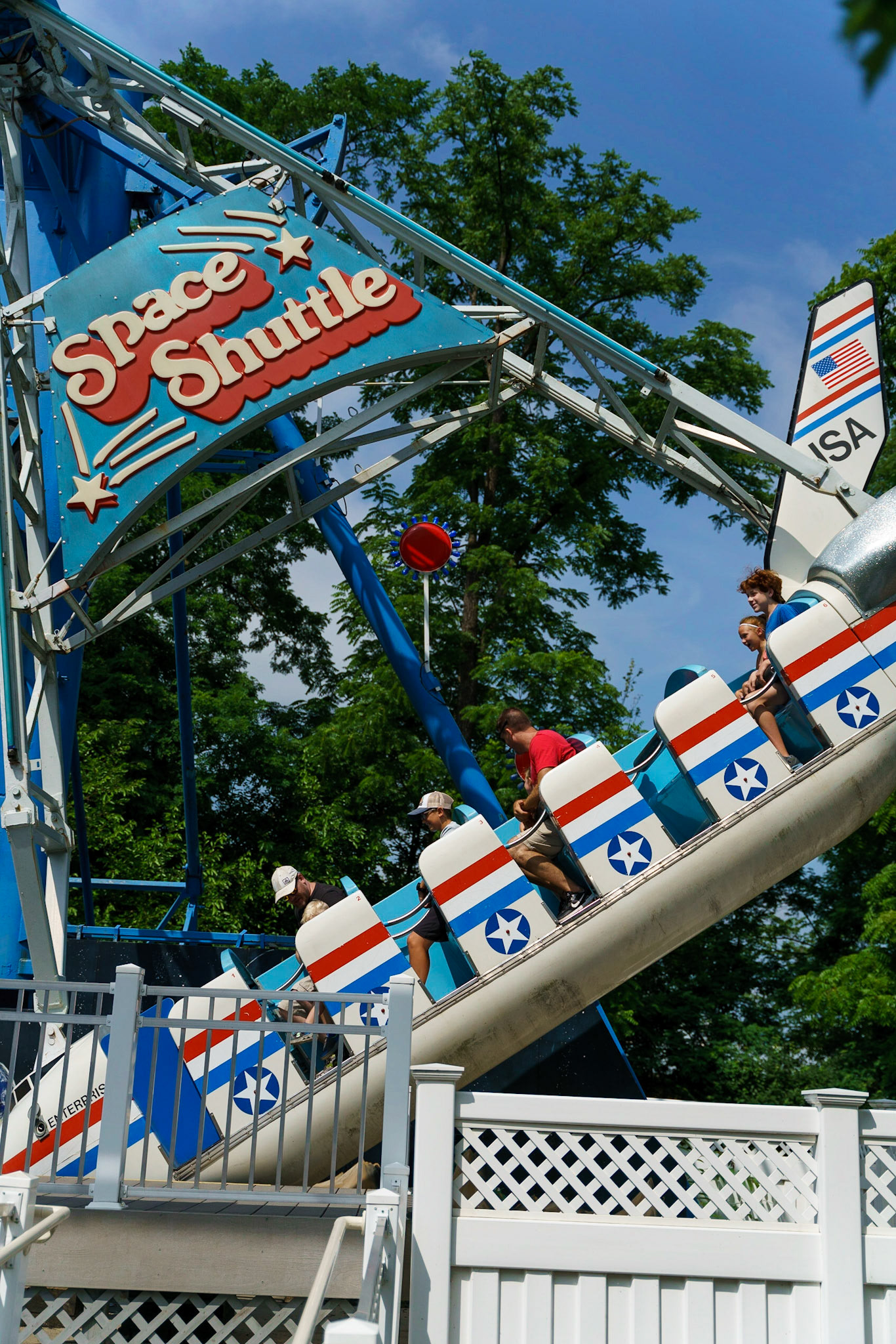 Photo by Jon Roost (www.jonroostphotos.com)