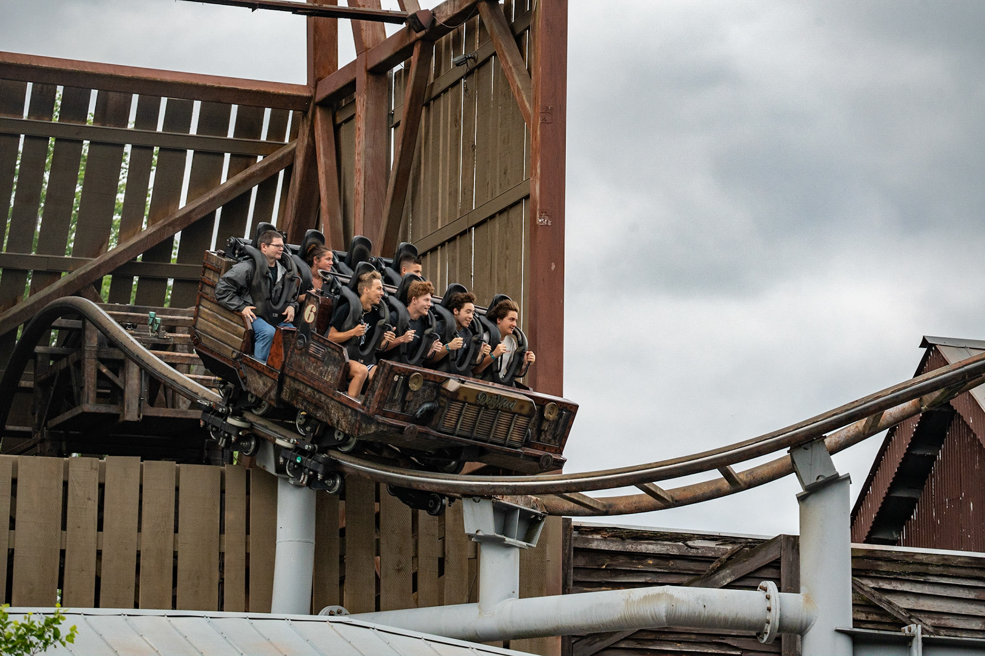 Photo by Jon Roost (www.jonroostphotos.com)