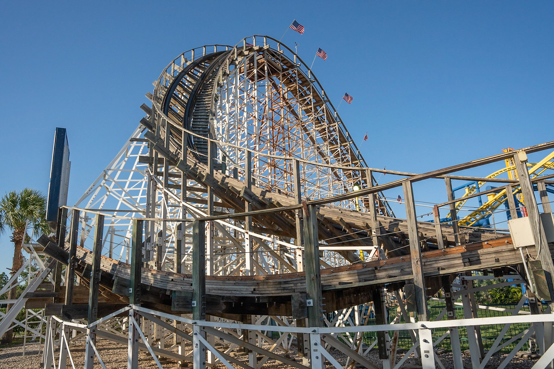 Photo by Jon Roost (www.jonroostphotos.com)