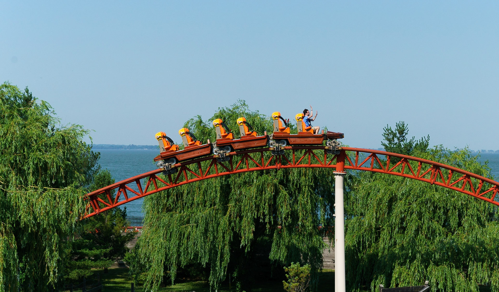 Photo by Jon Roost (www.jonroostphotos.com)