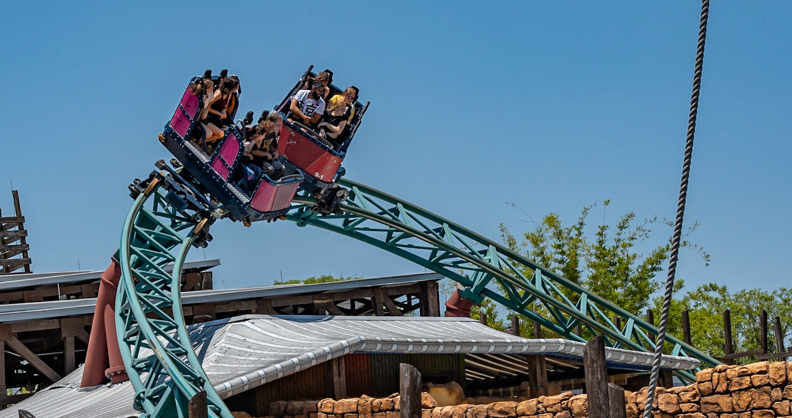 Photo by Jon Roost (www.jonroostphotos.com)