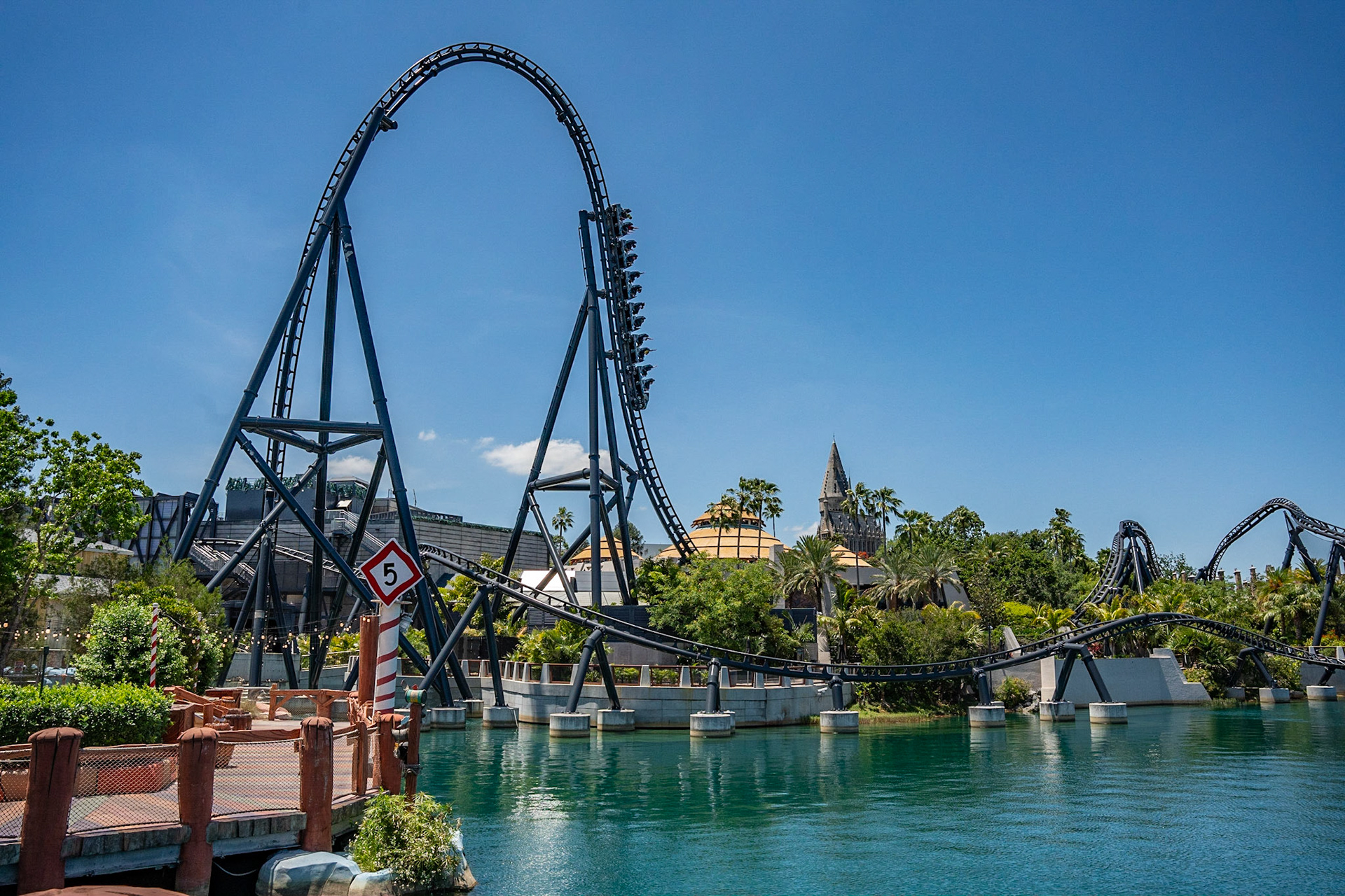 Photo by Jon Roost (www.jonroostphotos.com)