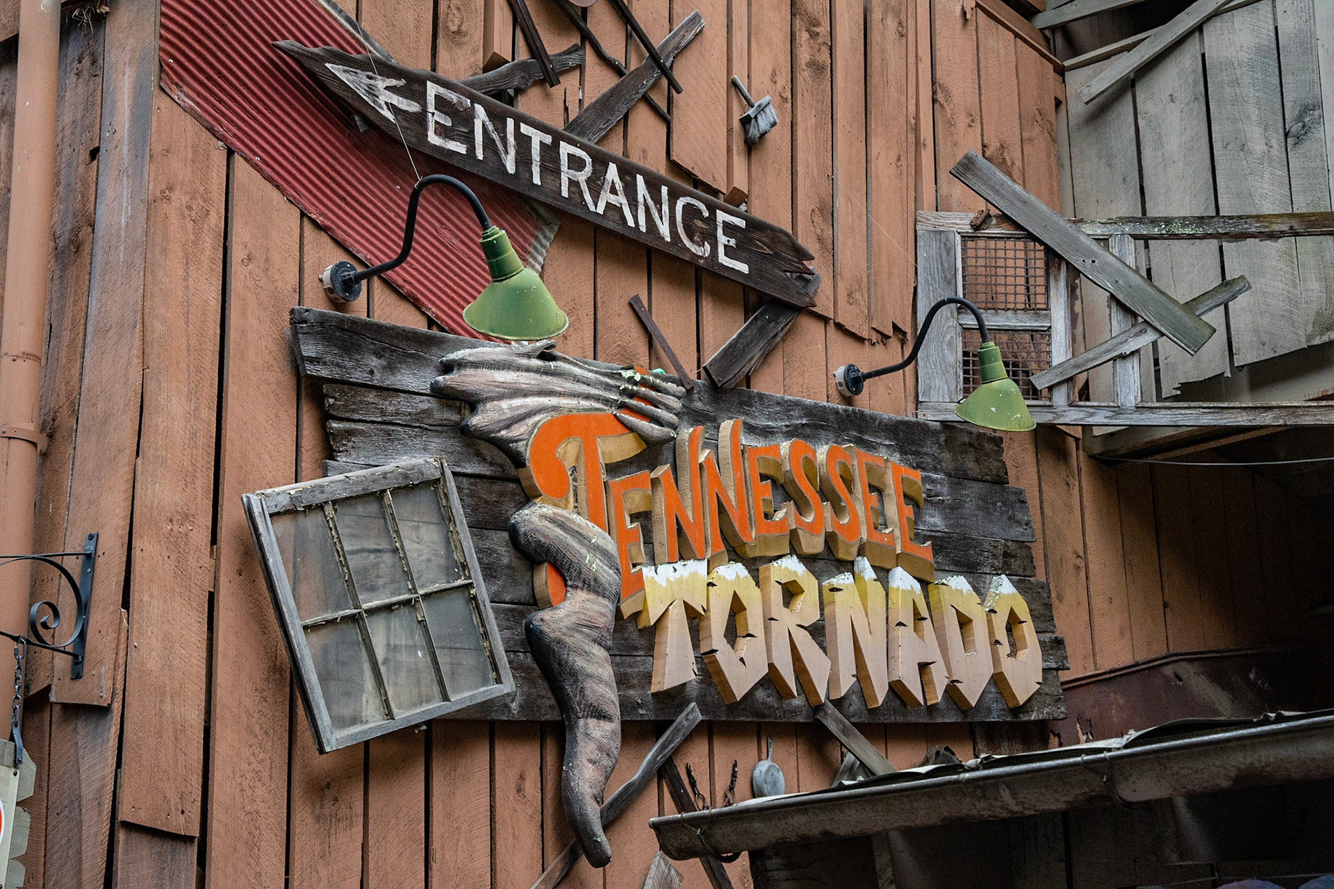 Photo by Jon Roost (www.jonroostphotos.com)