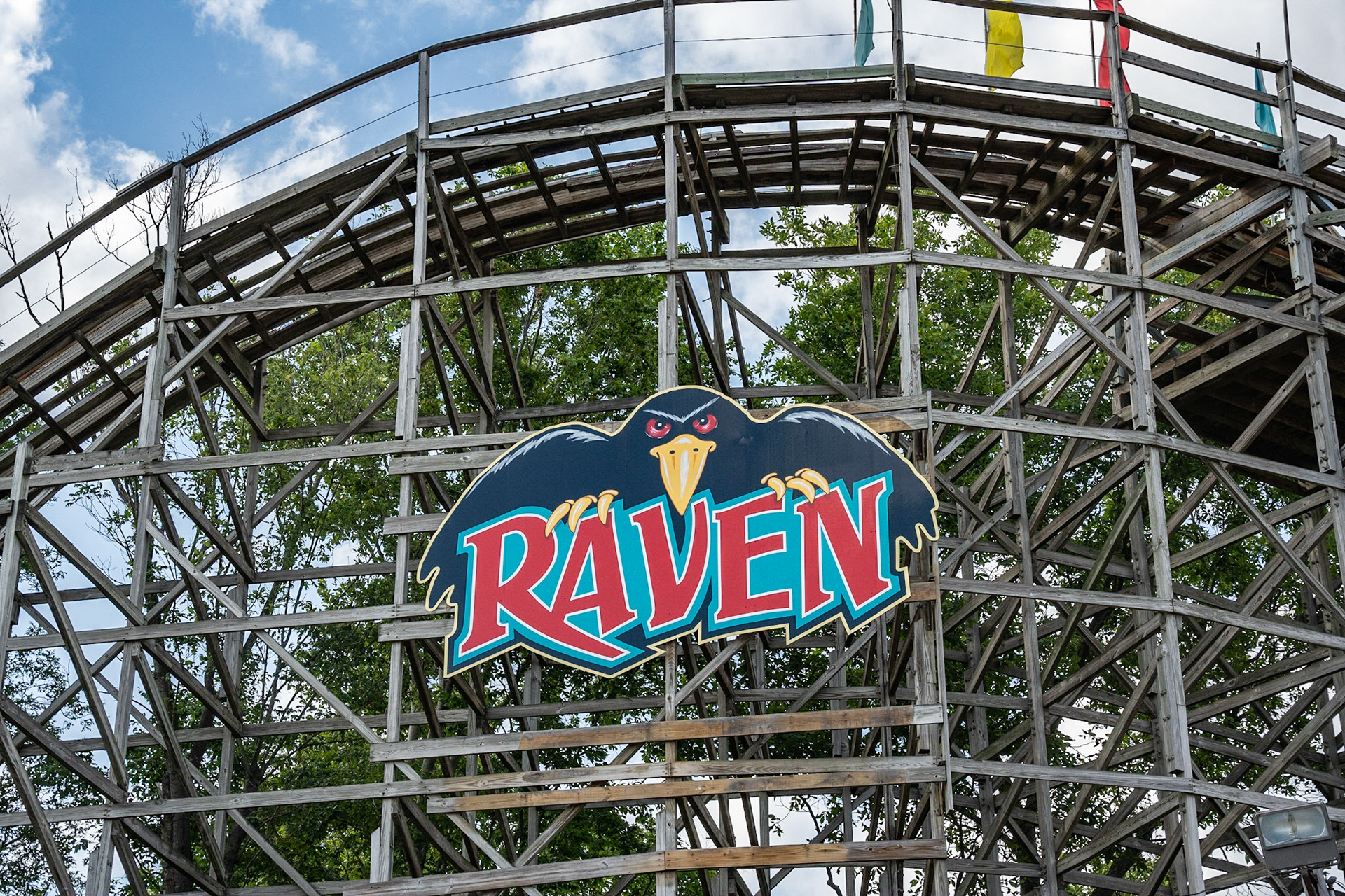 Photo by Jon Roost (www.jonroostphotos.com)