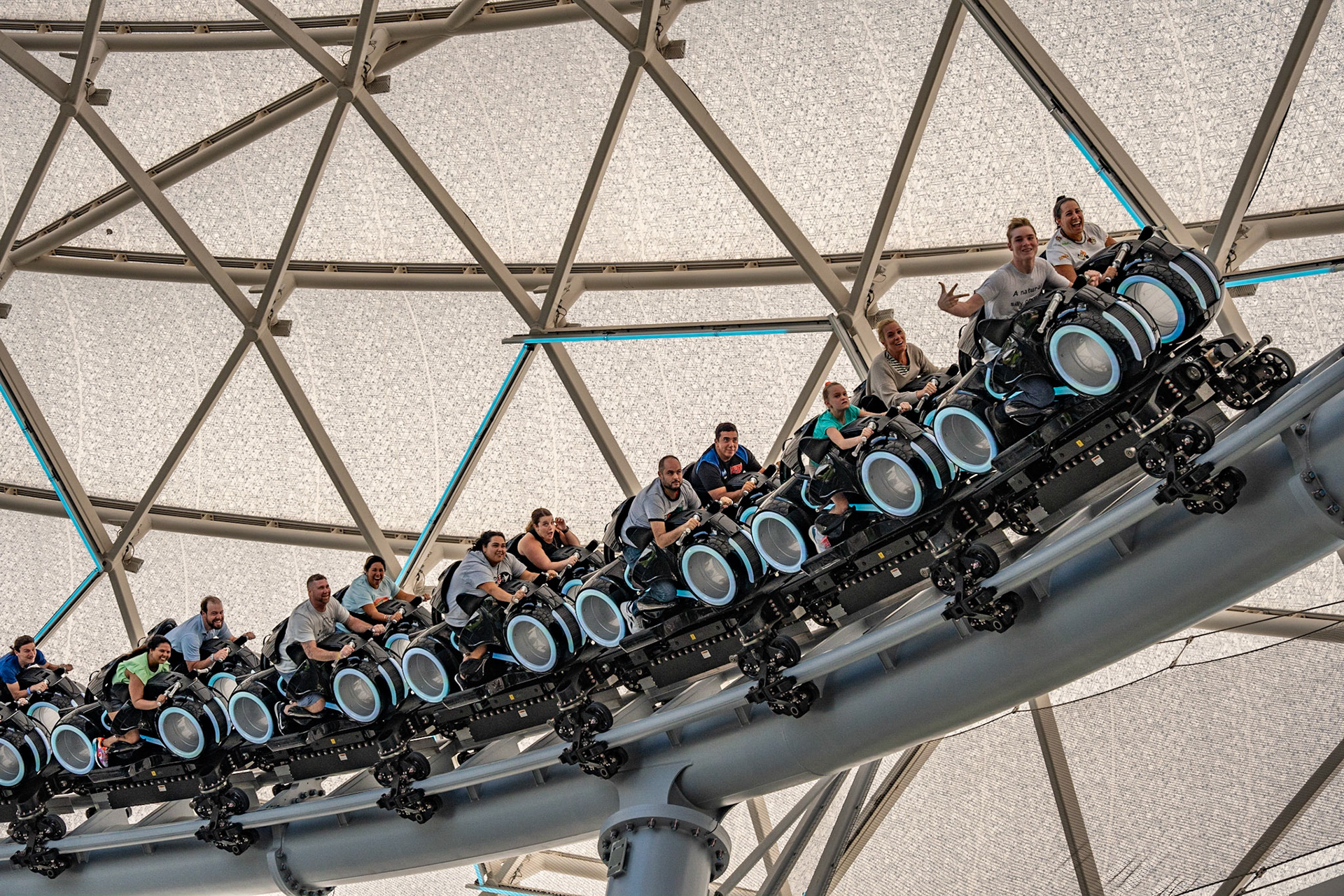 Photo by Jon Roost (www.jonroostphotos.com)