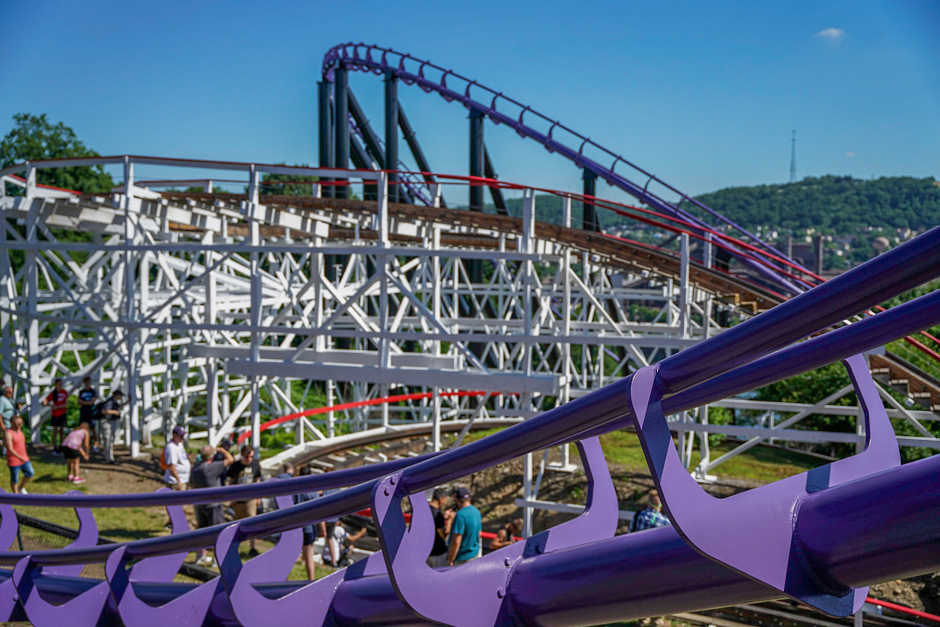 Photo by Jon Roost (www.jonroostphotos.com)