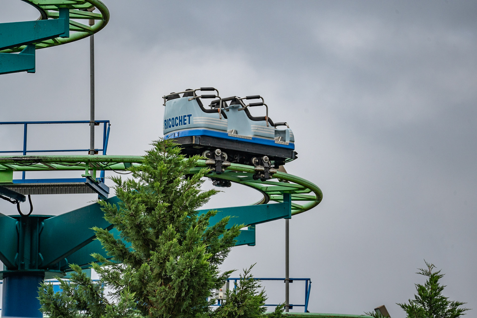 Photo by Jon Roost (www.jonroostphotos.com)