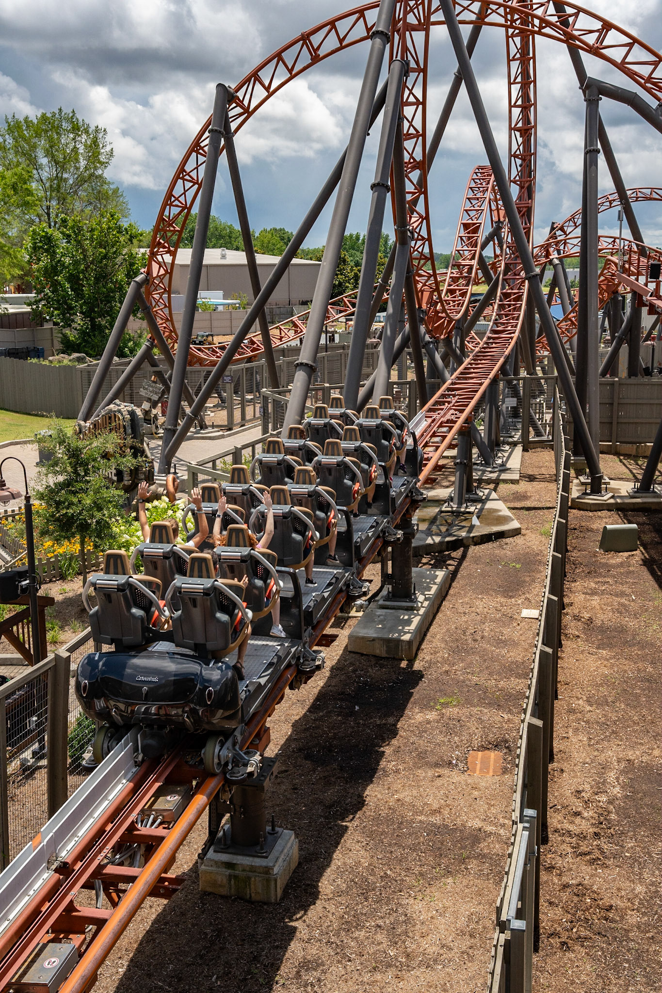 Photo by Jon Roost (www.jonroostphotos.com)