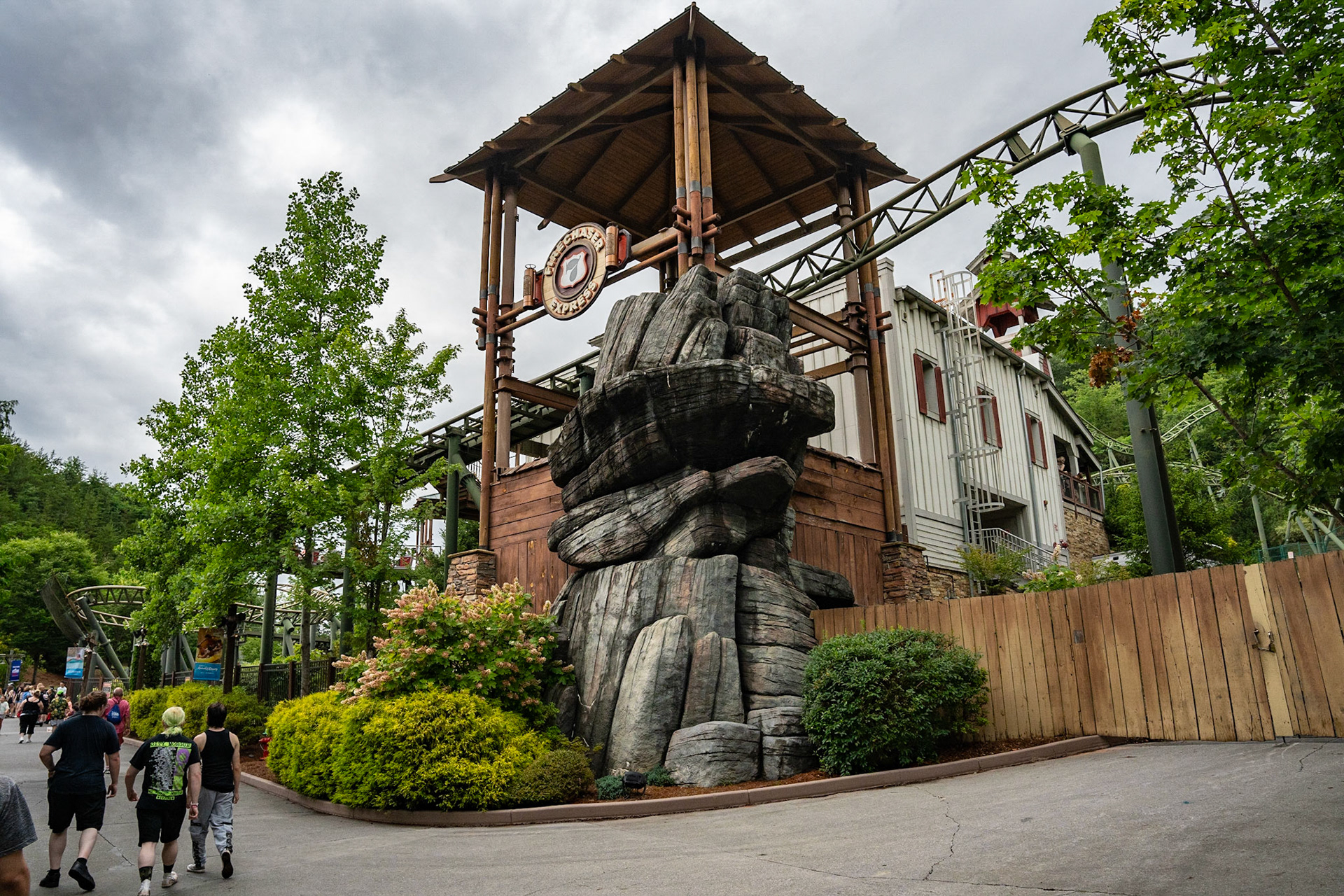 Photo by Jon Roost (www.jonroostphotos.com)