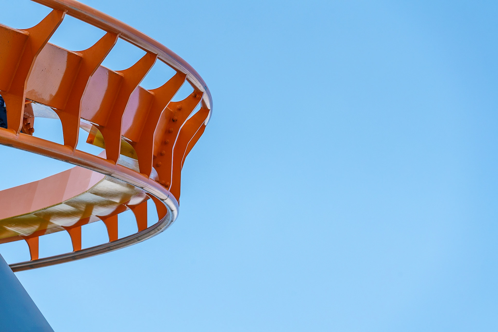 Photo by Jon Roost (www.jonroostphotos.com)