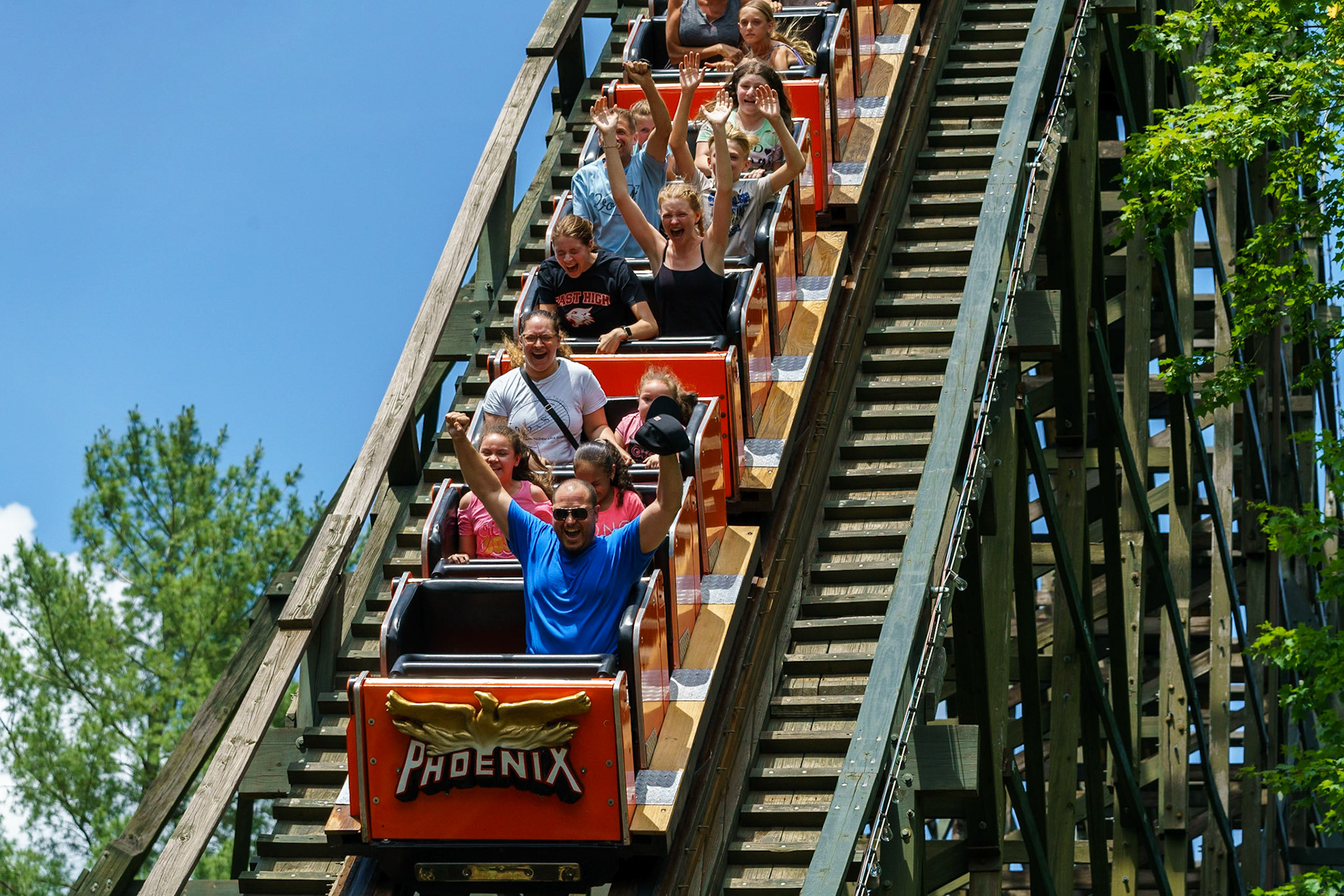 Photo by Jon Roost (www.jonroostphotos.com)