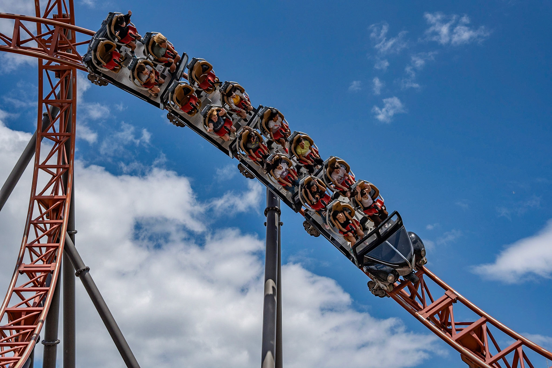 Photo by Jon Roost (www.jonroostphotos.com)