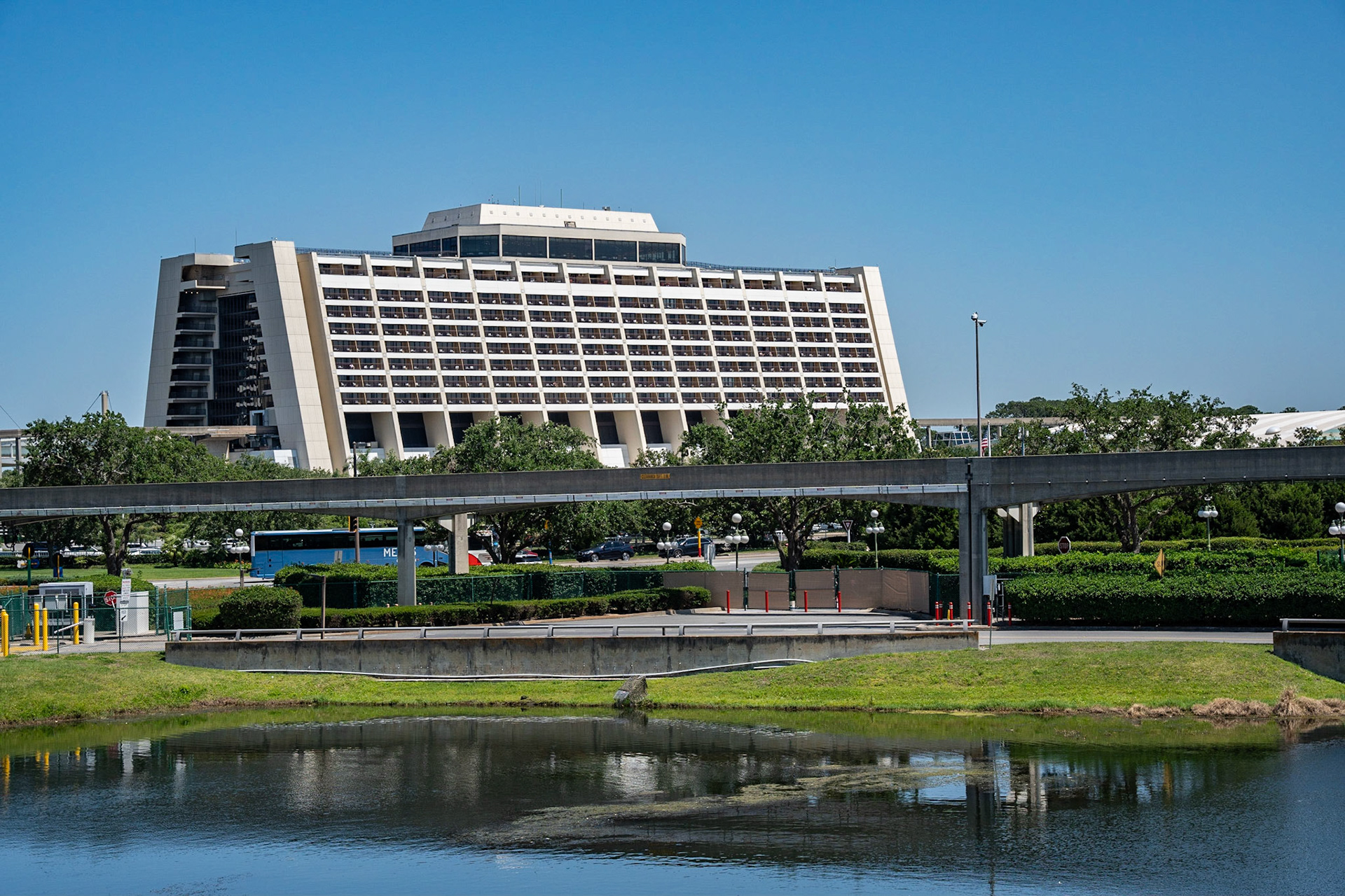 Photo by Jon Roost (www.jonroostphotos.com)