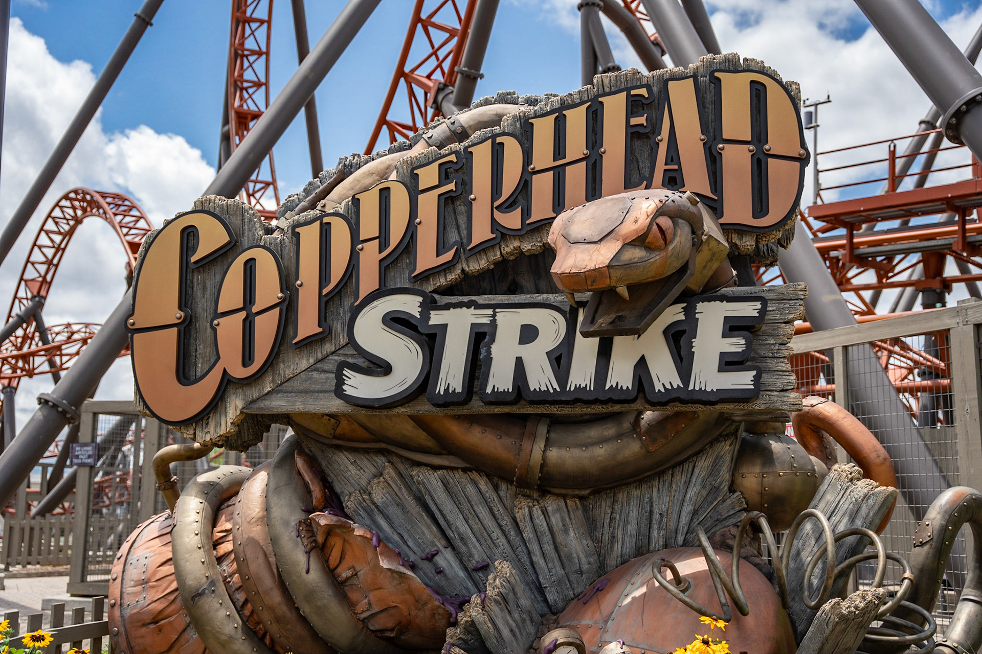 Photo by Jon Roost (www.jonroostphotos.com)