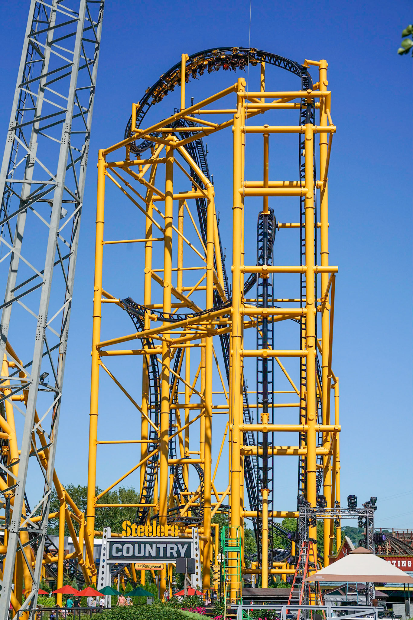 Photo by Jon Roost (www.jonroostphotos.com)