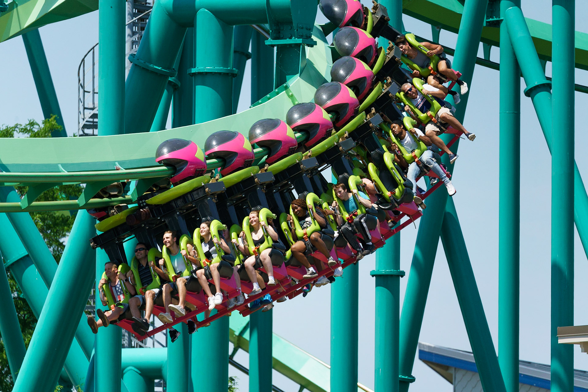 Photo by Jon Roost (www.jonroostphotos.com)