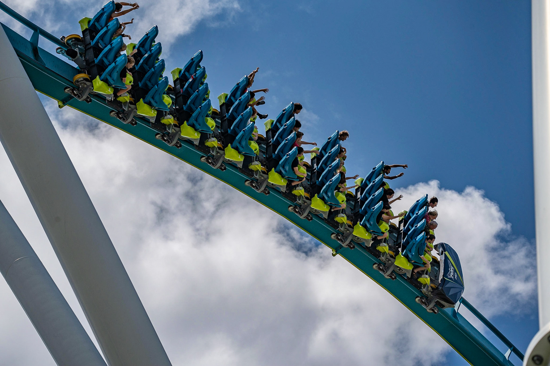 Photo by Jon Roost (www.jonroostphotos.com)