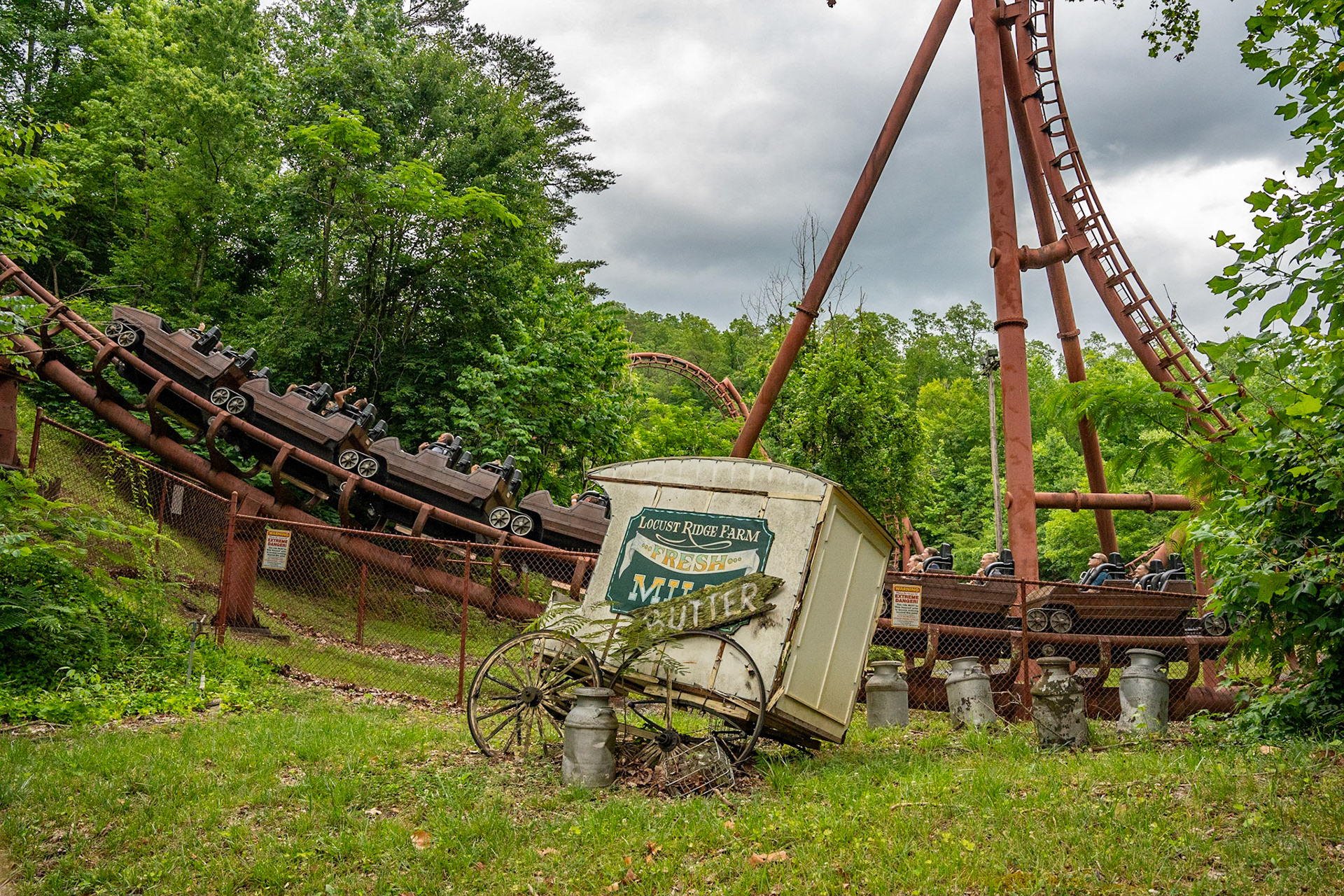 Photo by Jon Roost (www.jonroostphotos.com)