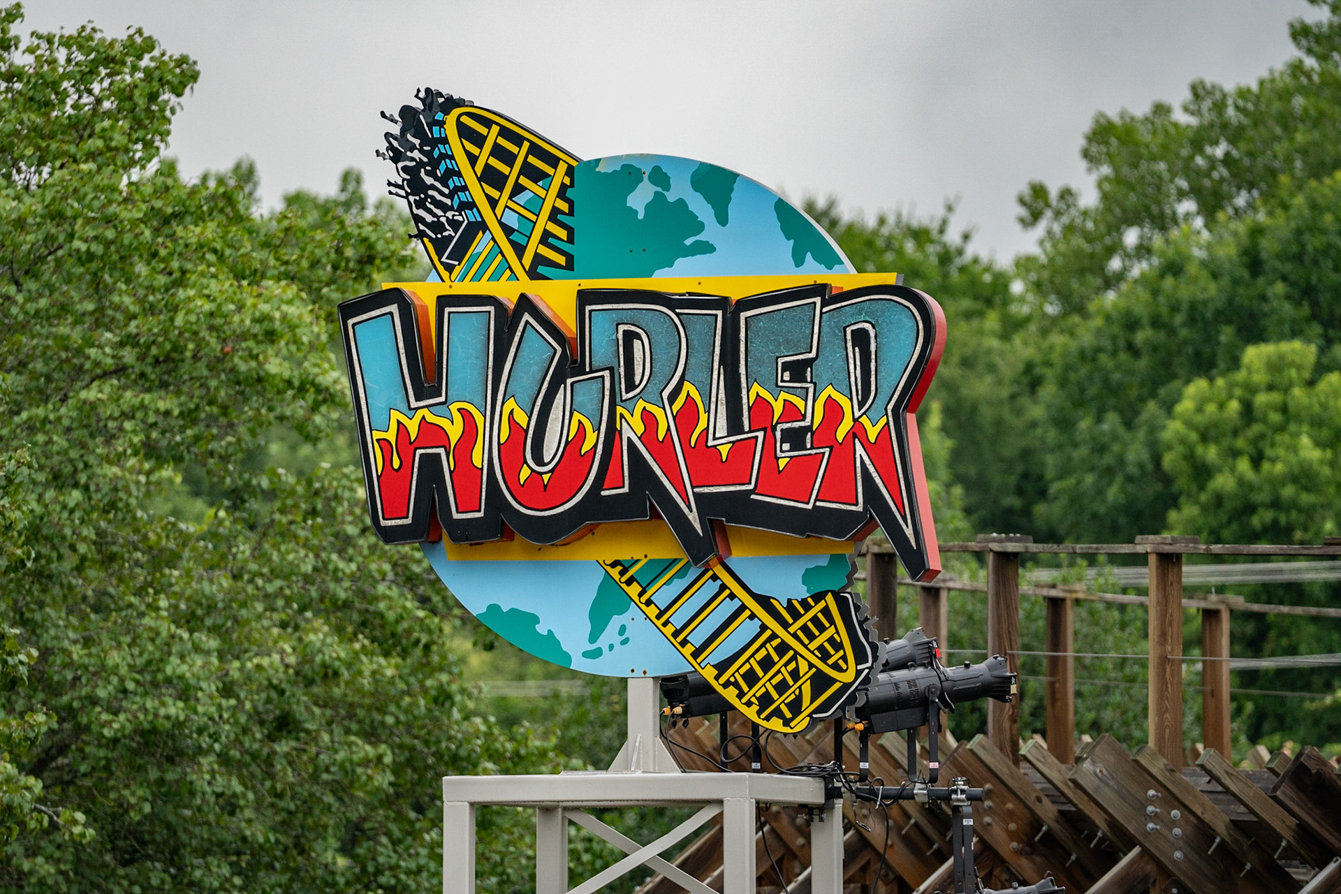 Photo by Jon Roost (www.jonroostphotos.com)