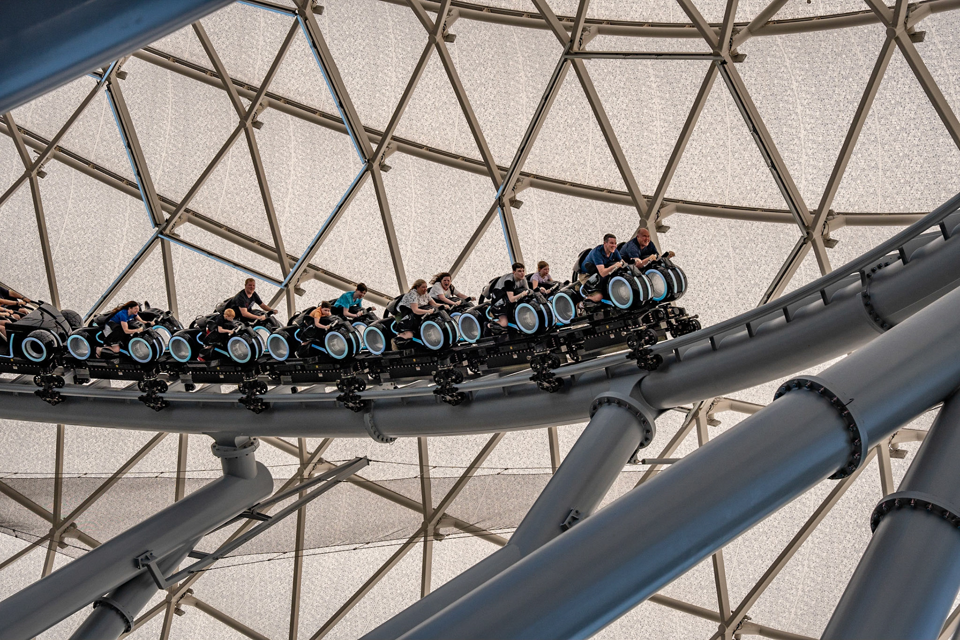 Photo by Jon Roost (www.jonroostphotos.com)