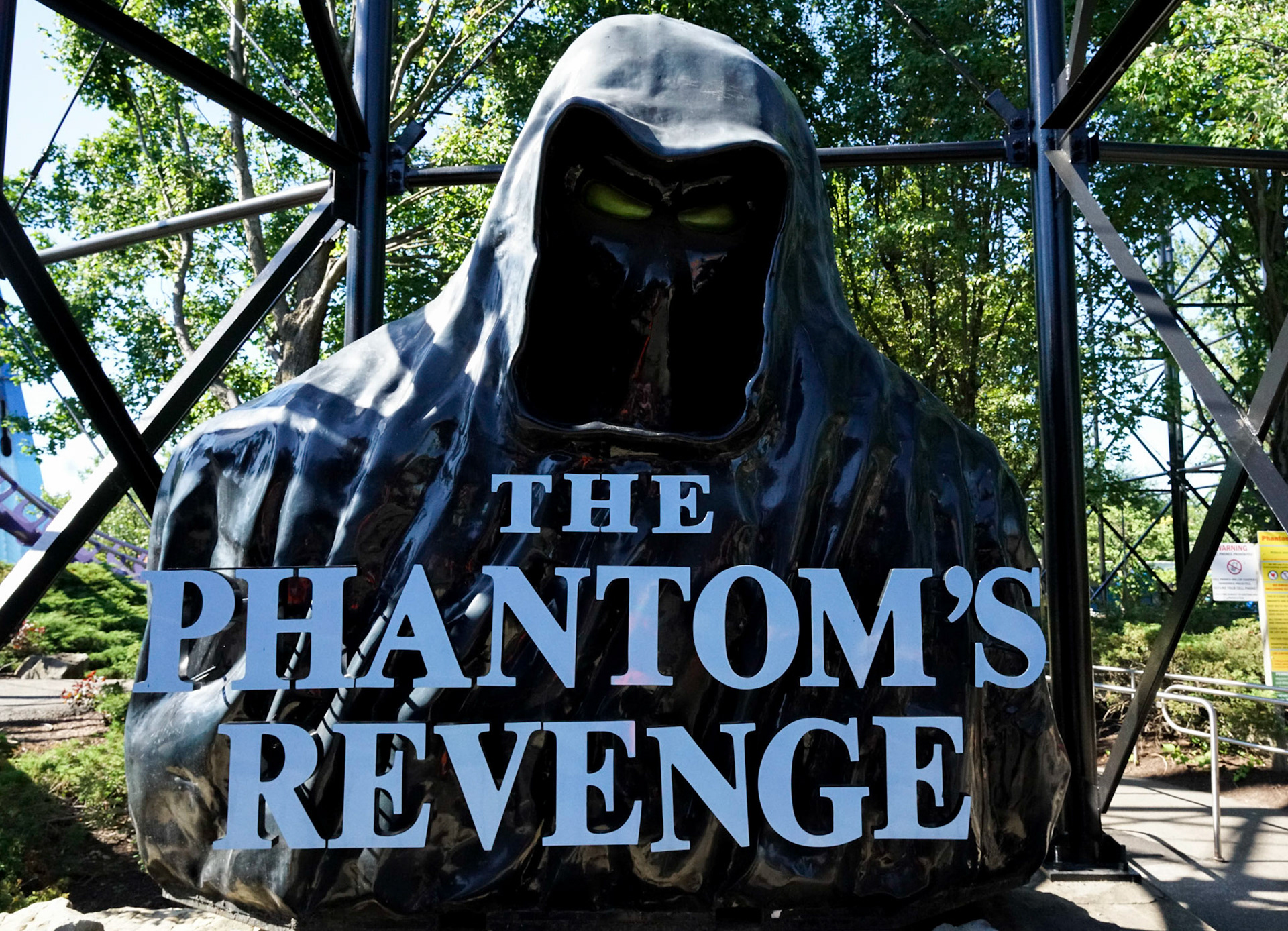 Photo by Jon Roost (www.jonroostphotos.com)