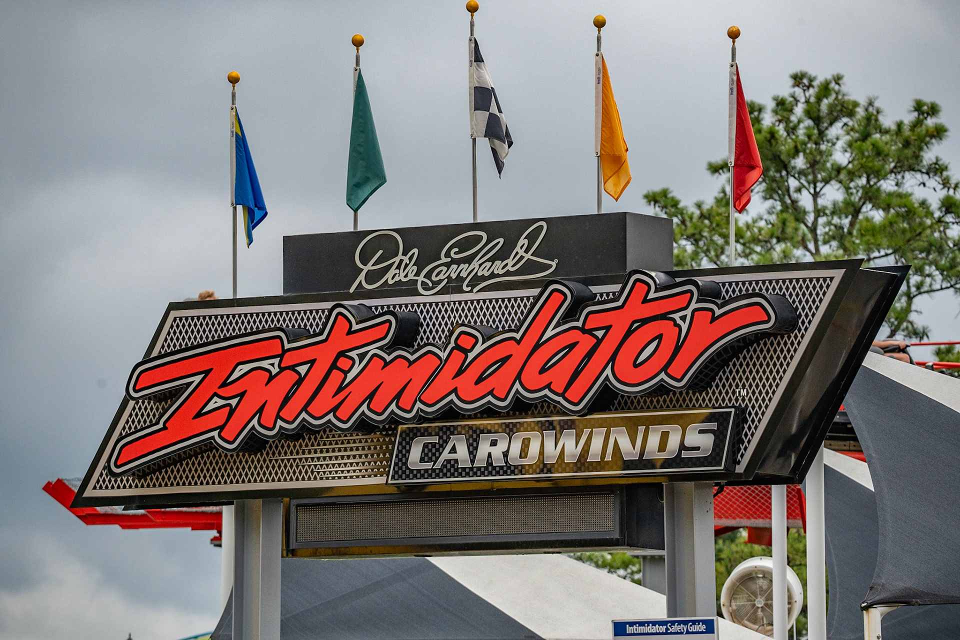 Photo by Jon Roost (www.jonroostphotos.com)