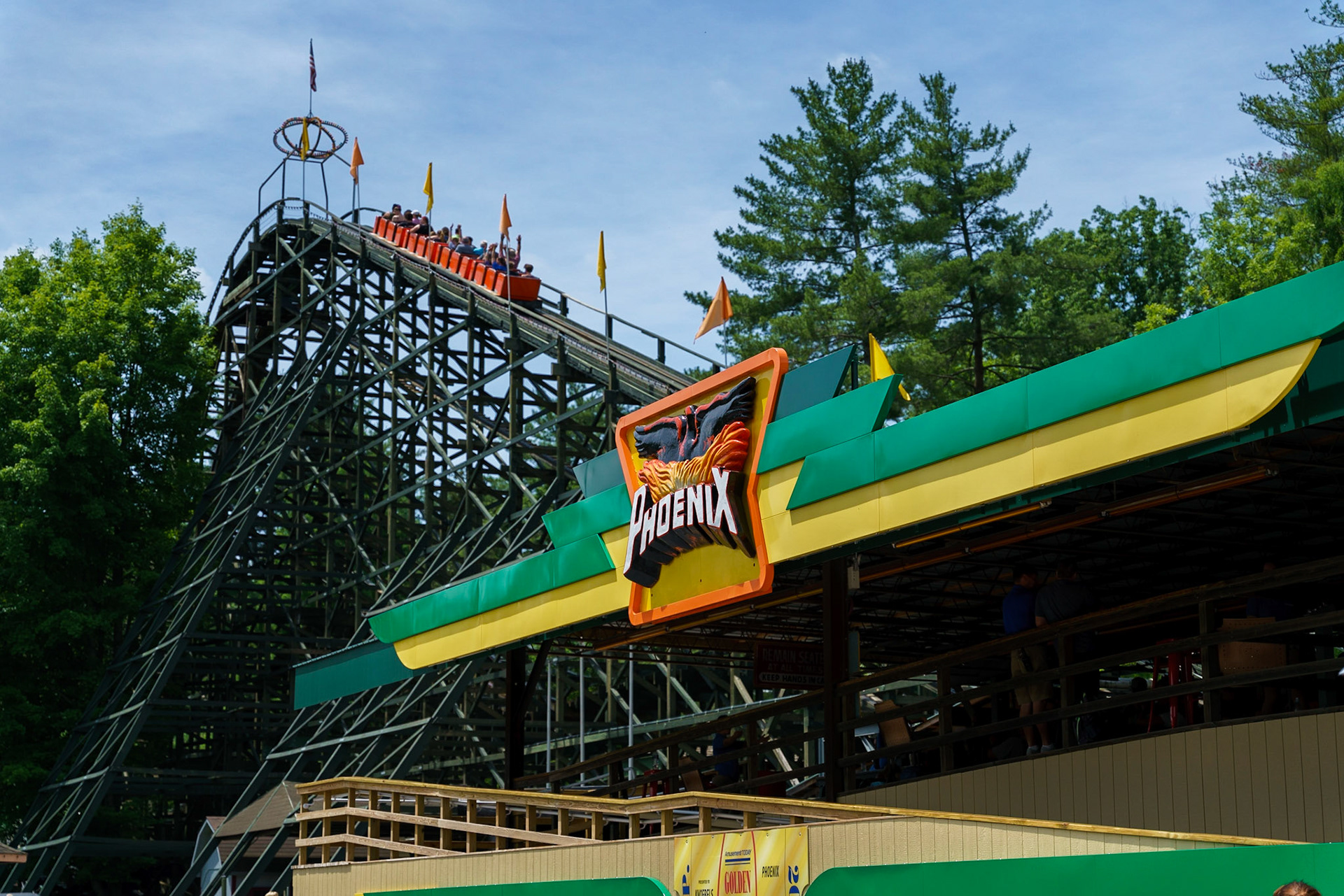 Photo by Jon Roost (www.jonroostphotos.com)