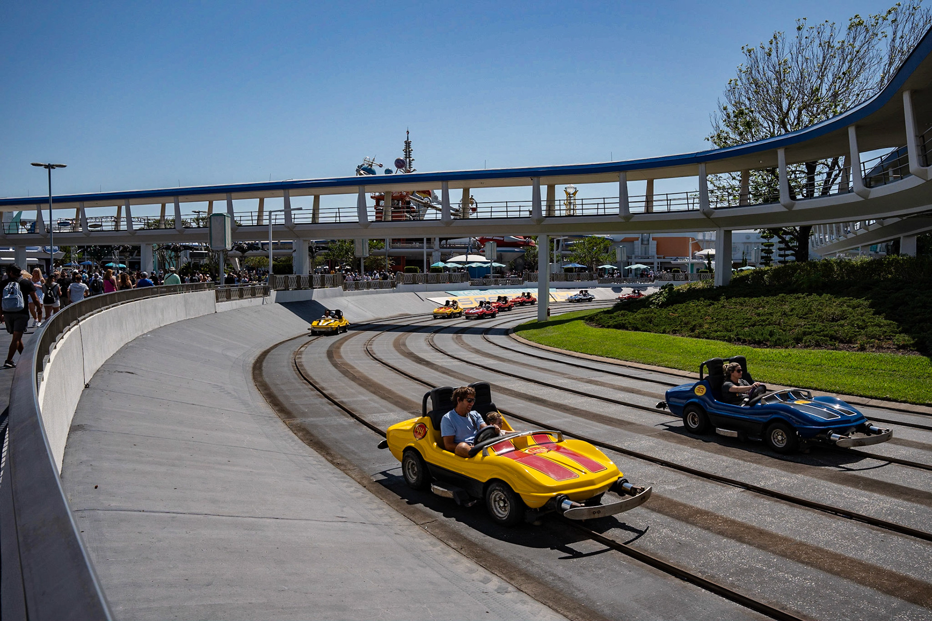 Photo by Jon Roost (www.jonroostphotos.com)