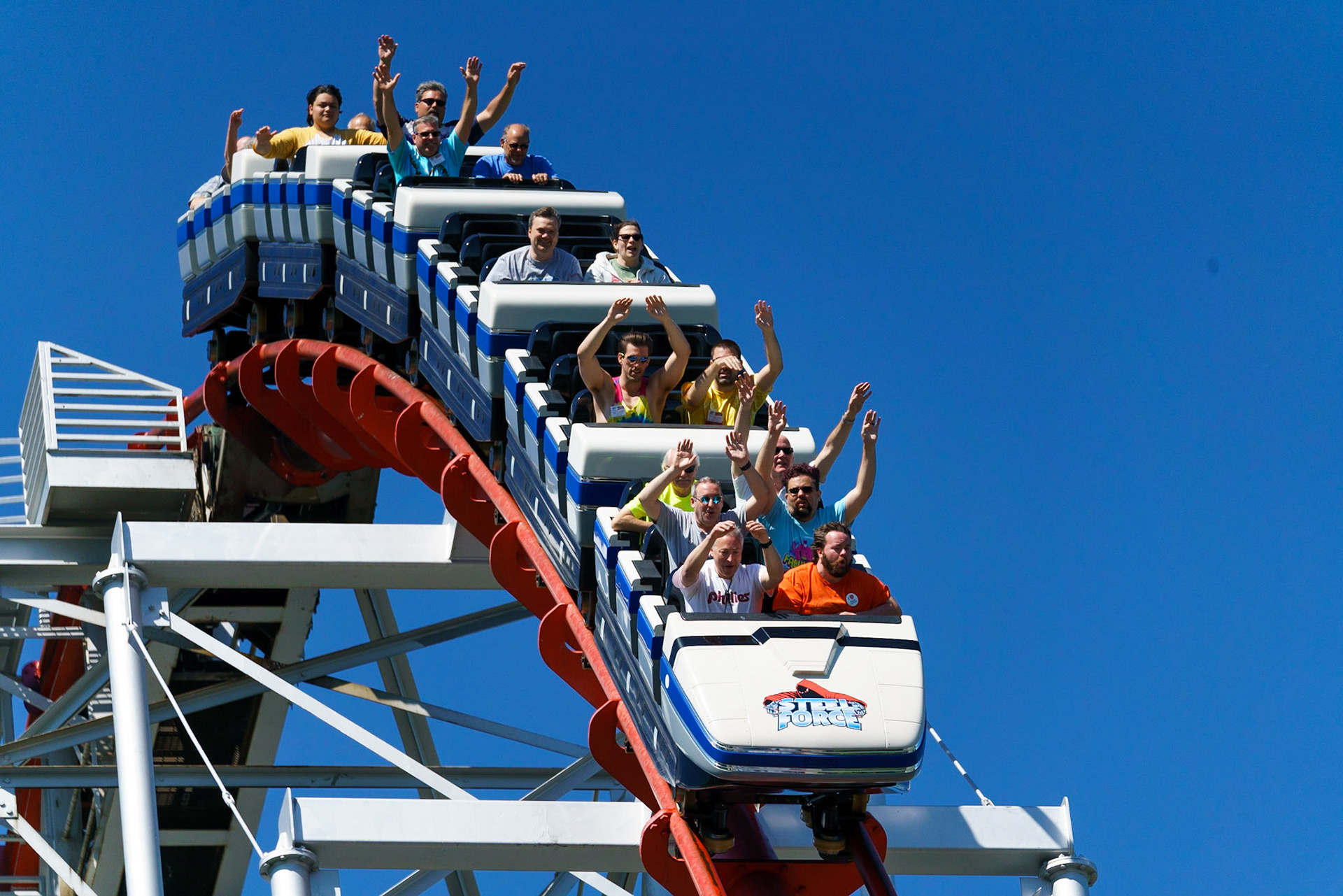 Photo by Jon Roost (www.jonroostphotos.com)