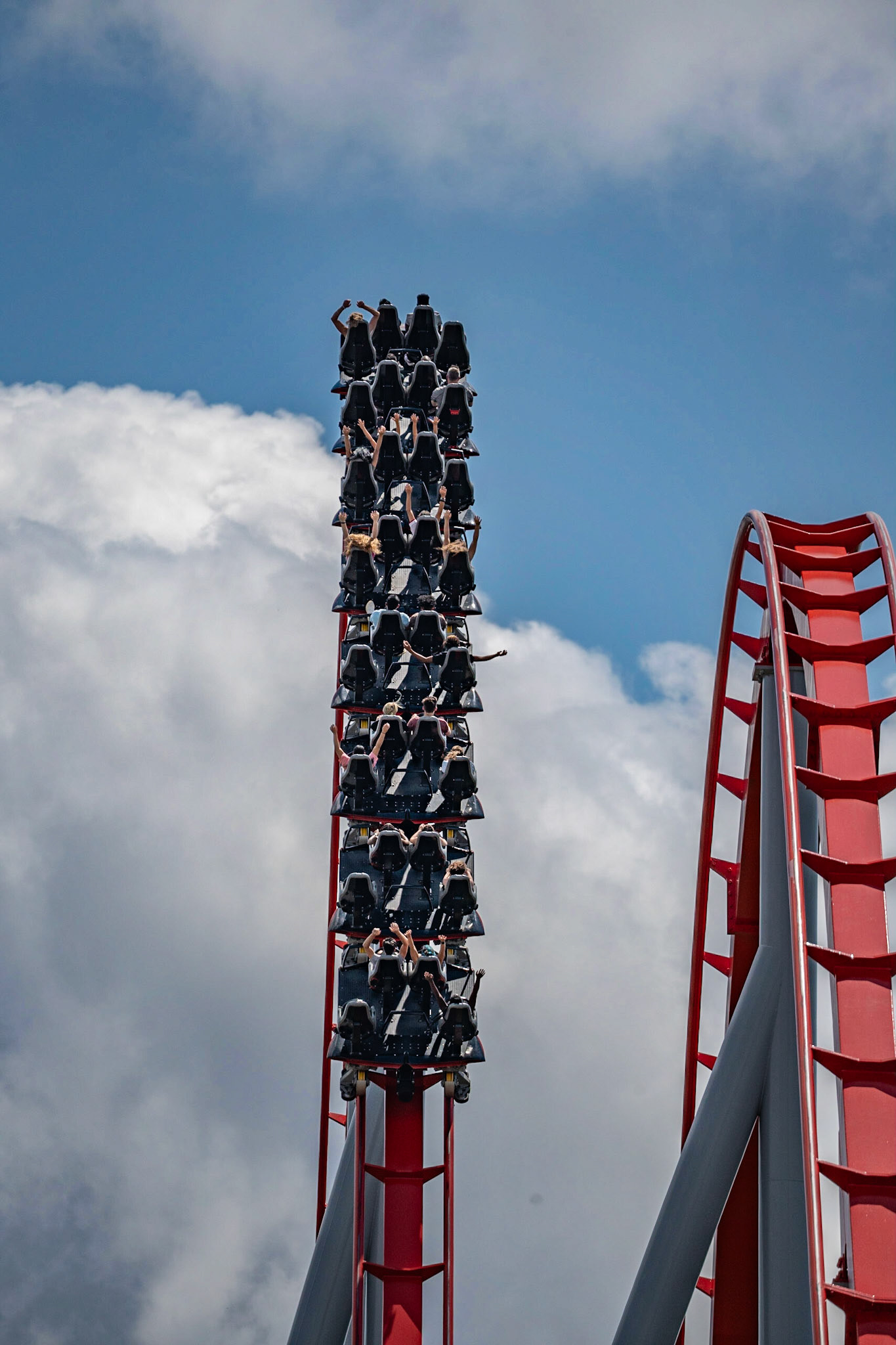 Photo by Jon Roost (www.jonroostphotos.com)