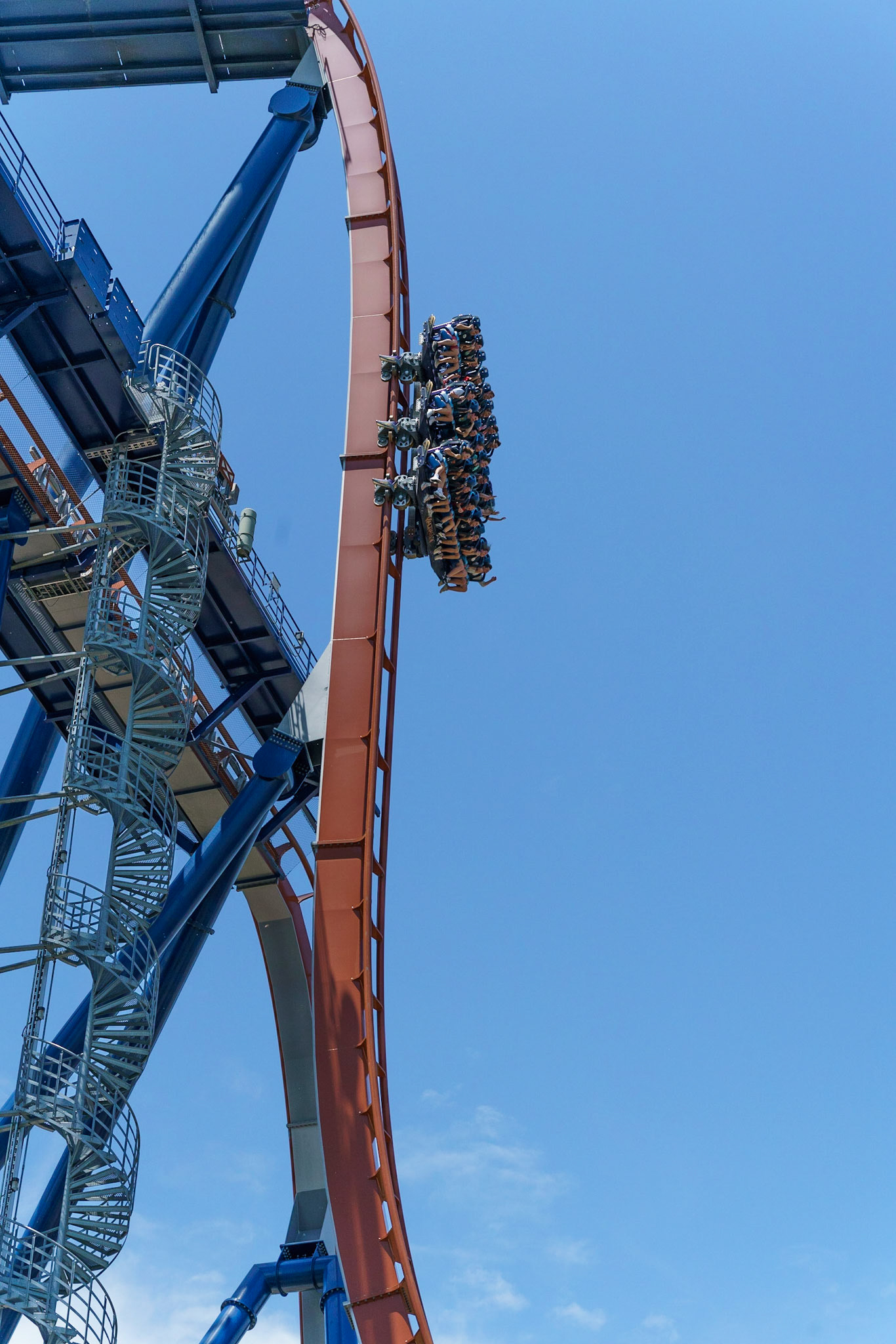 Photo by Jon Roost (www.jonroostphotos.com)